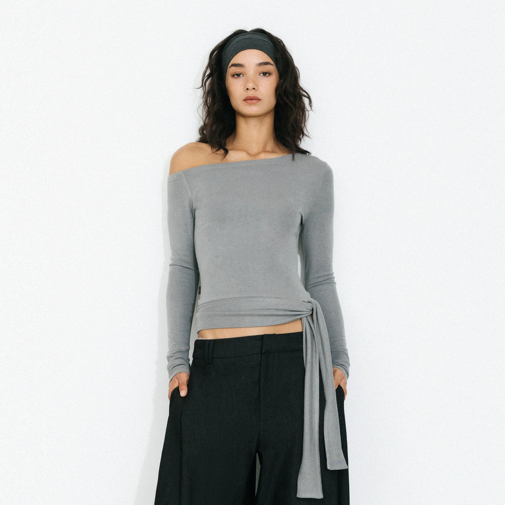 C by CUBIC One-Shoulder Slim-Fit Long-Sleeve Top - Image 9