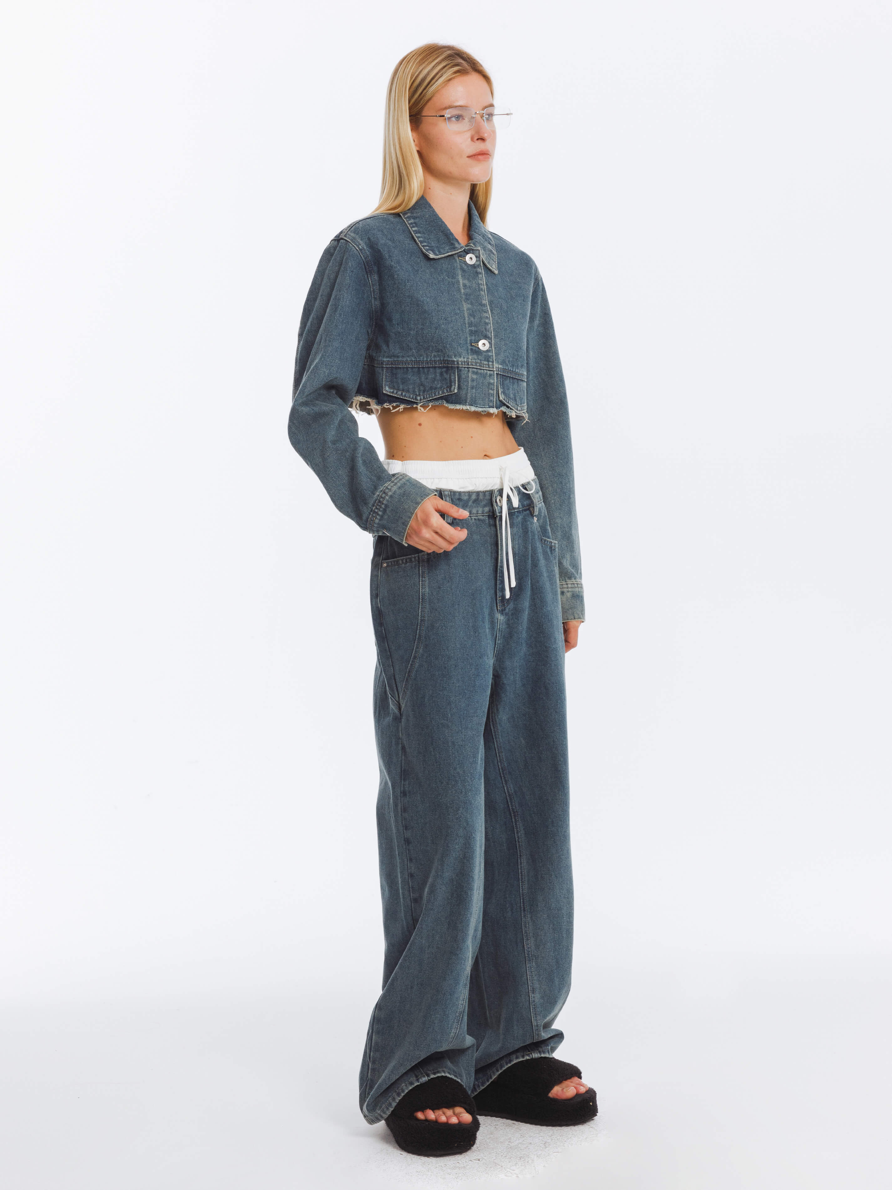Extra Cropped Frayed Denim Jacket - Image 5