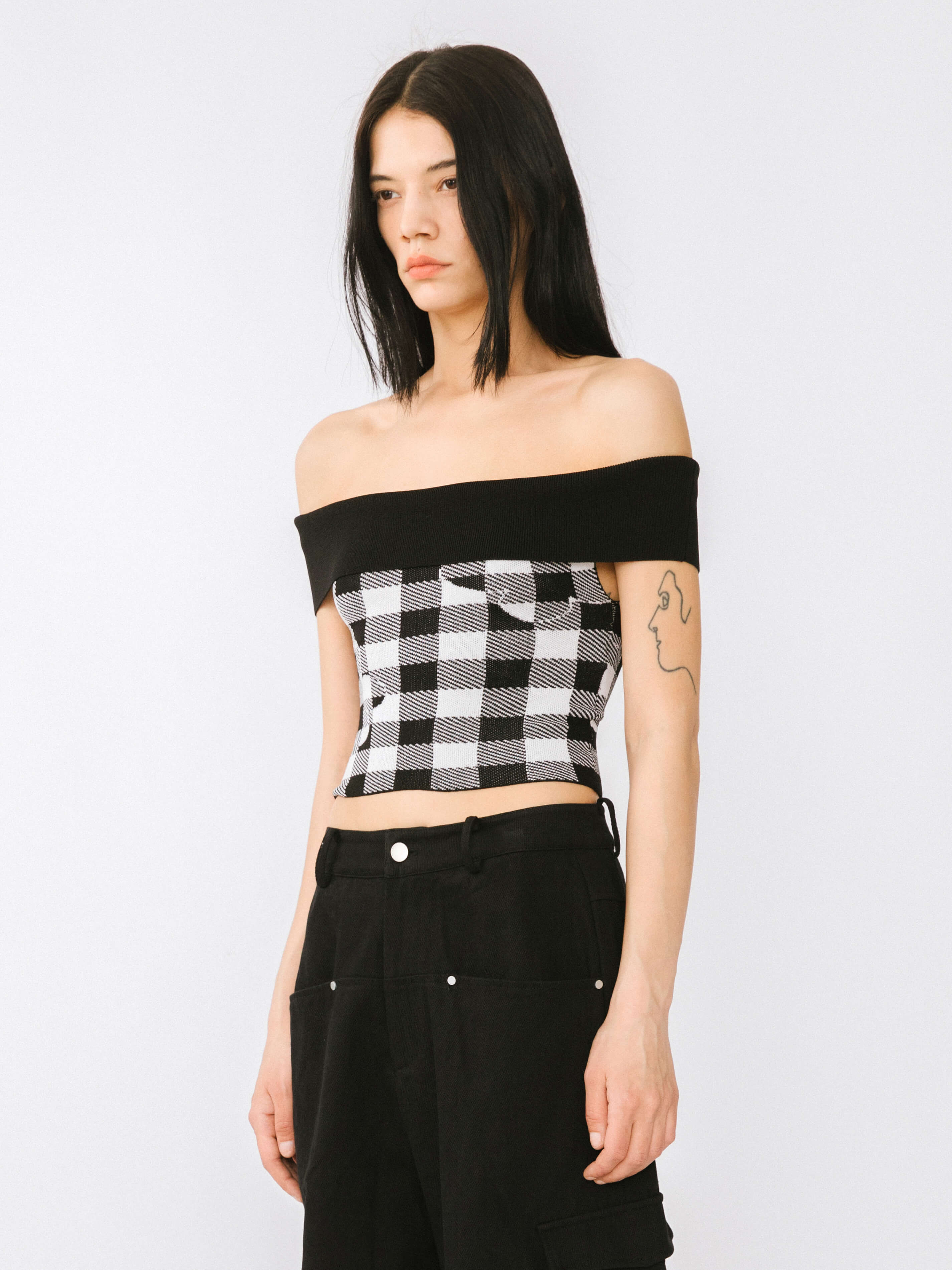 Off-Shoulder Checkered Knit Cami Top - Image 17