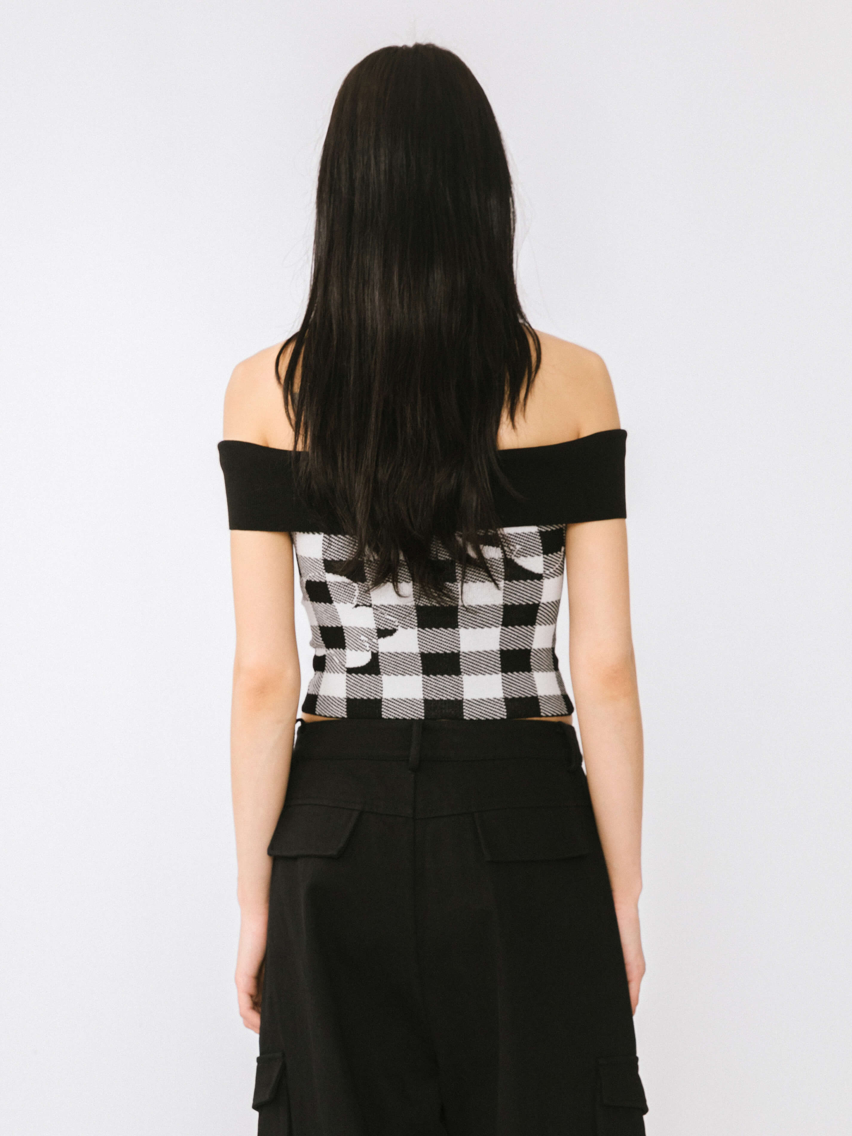Off-Shoulder Checkered Knit Cami Top - Image 20