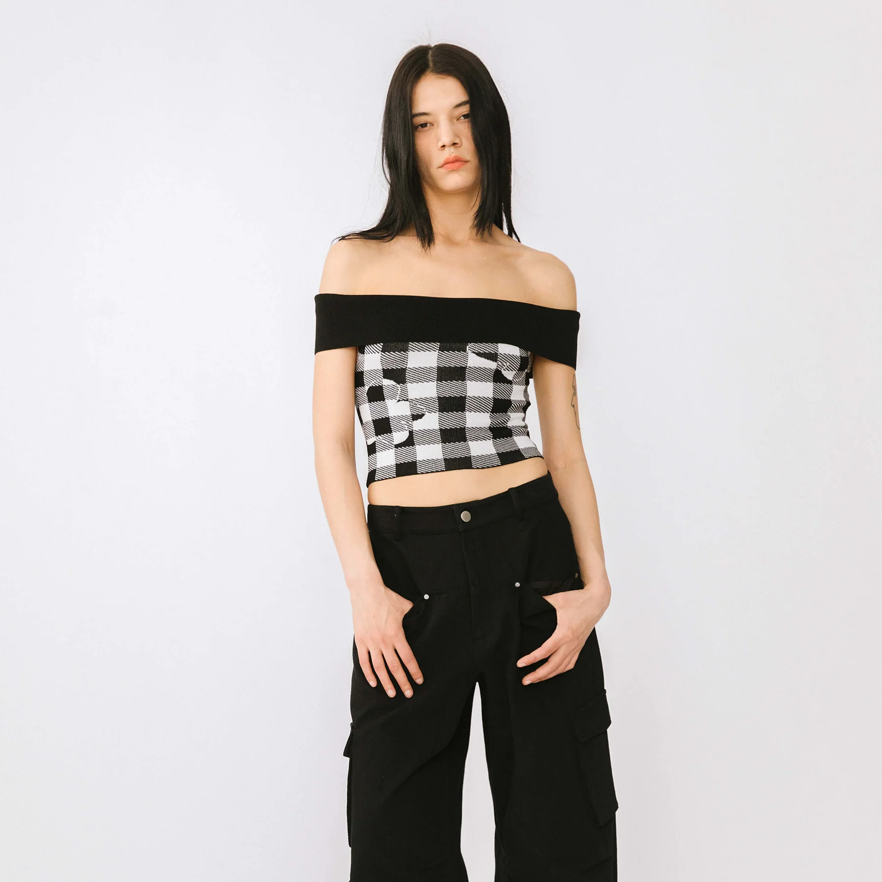 Off-Shoulder Checkered Knit Cami Top - Image 21