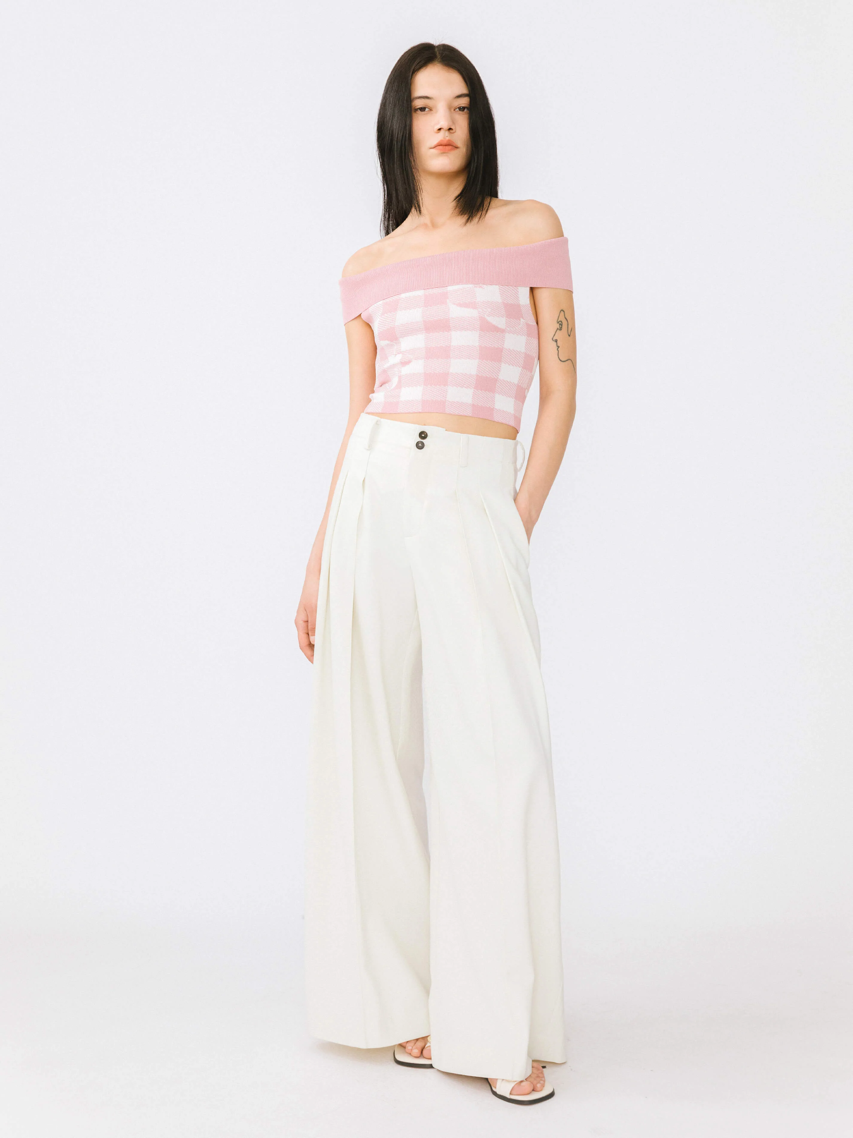 Off-Shoulder Checkered Knit Cami Top - Image 9