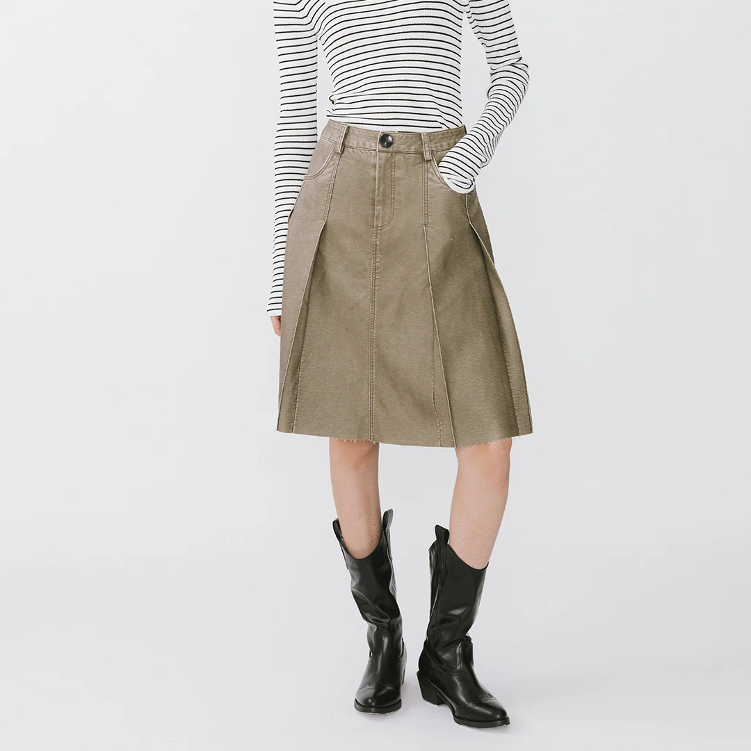 Raw Edge Pleated A-line Skirt - Image 3