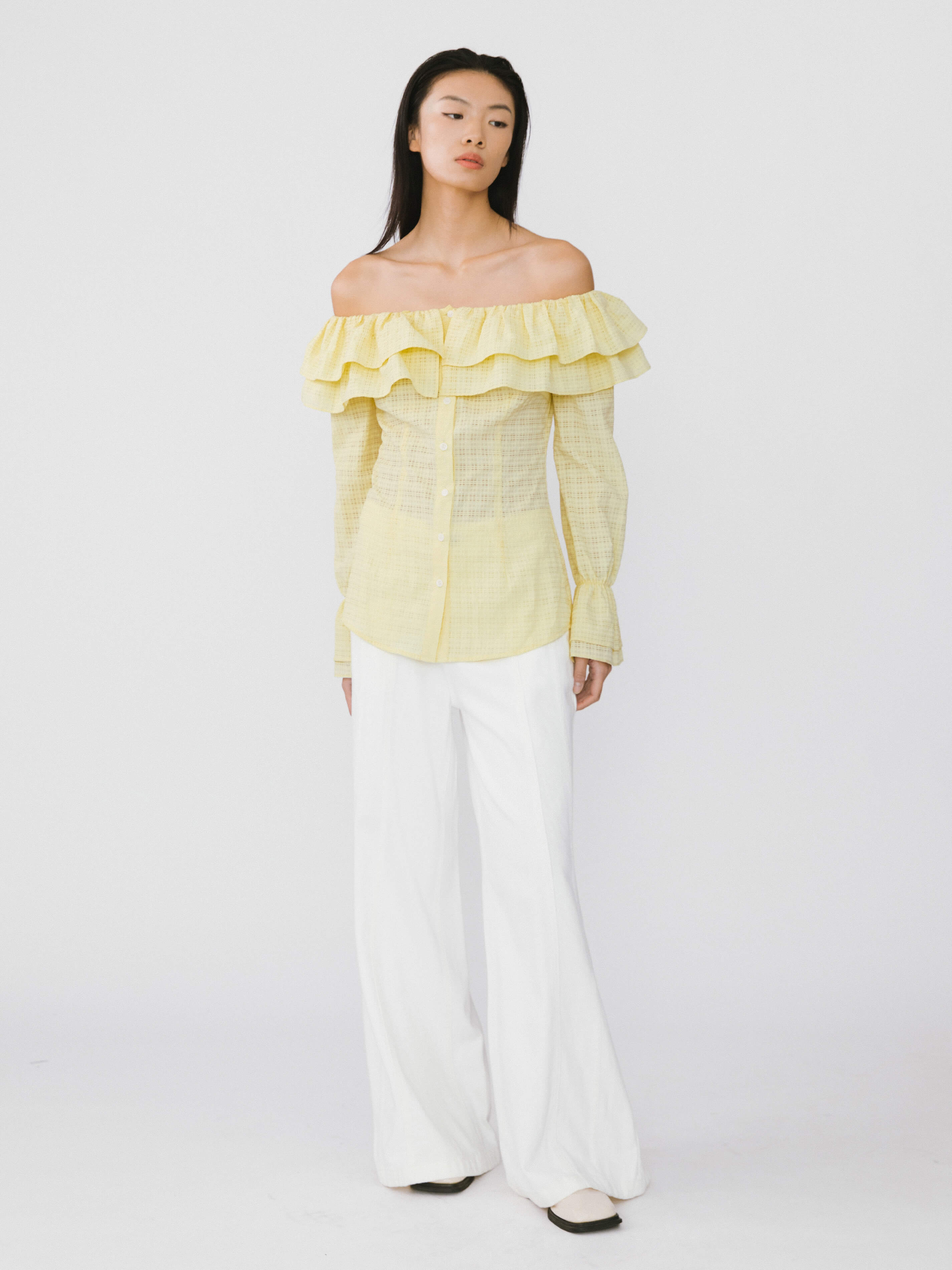 Frills Volume Off Neckline Shirt - Image 8