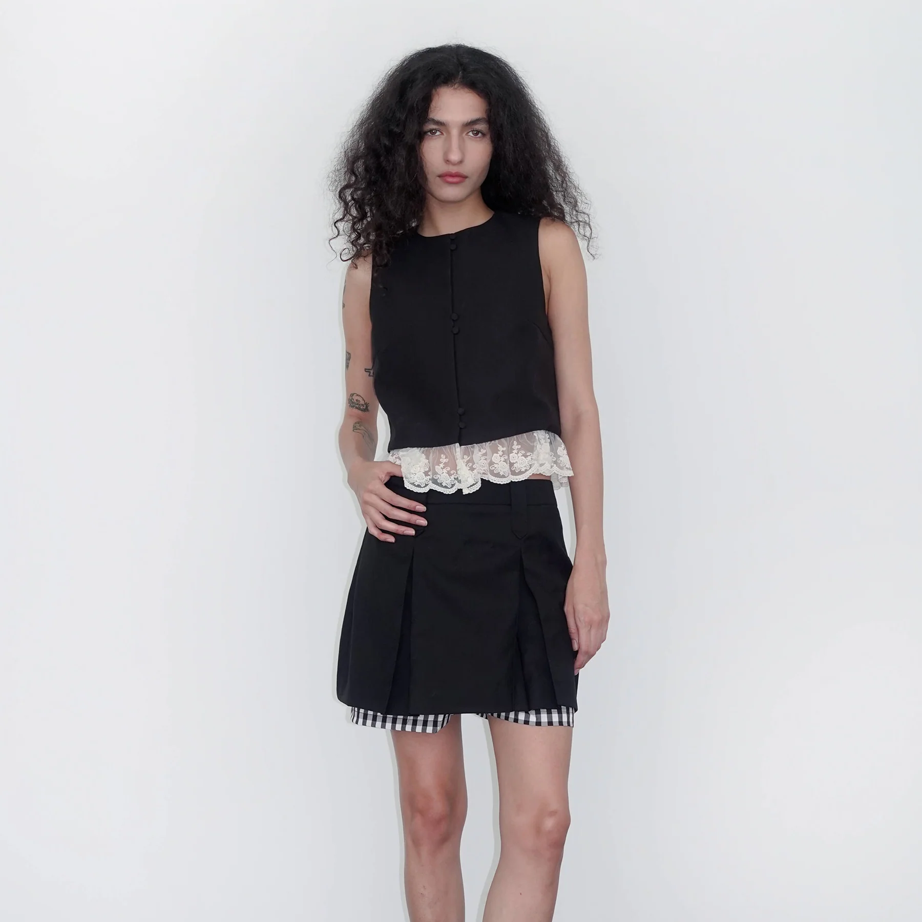 Lace Hem Patchwork Black Tank Top - Image 6