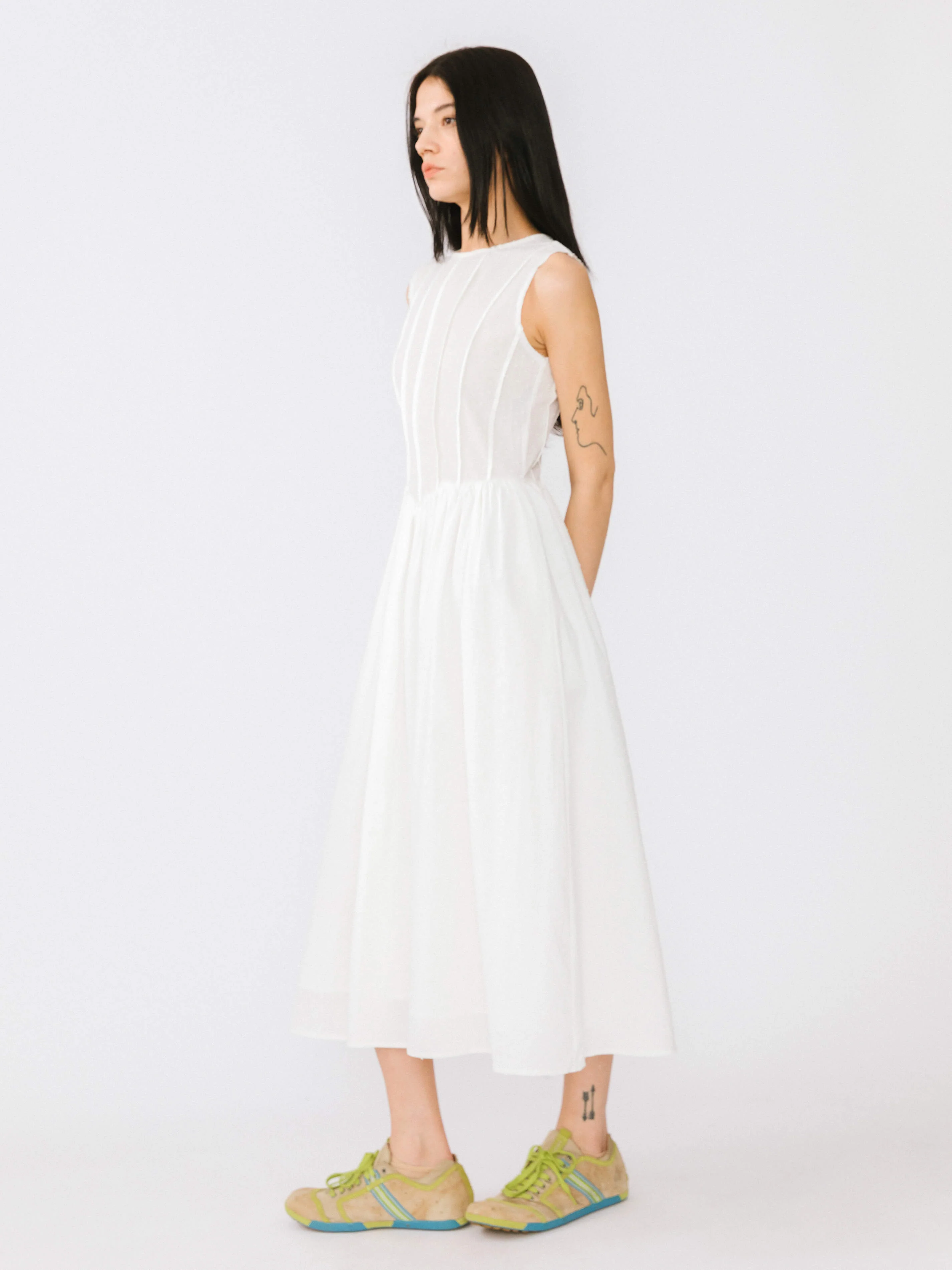 Pure Cotton Sleeveless White Dress - Image 5