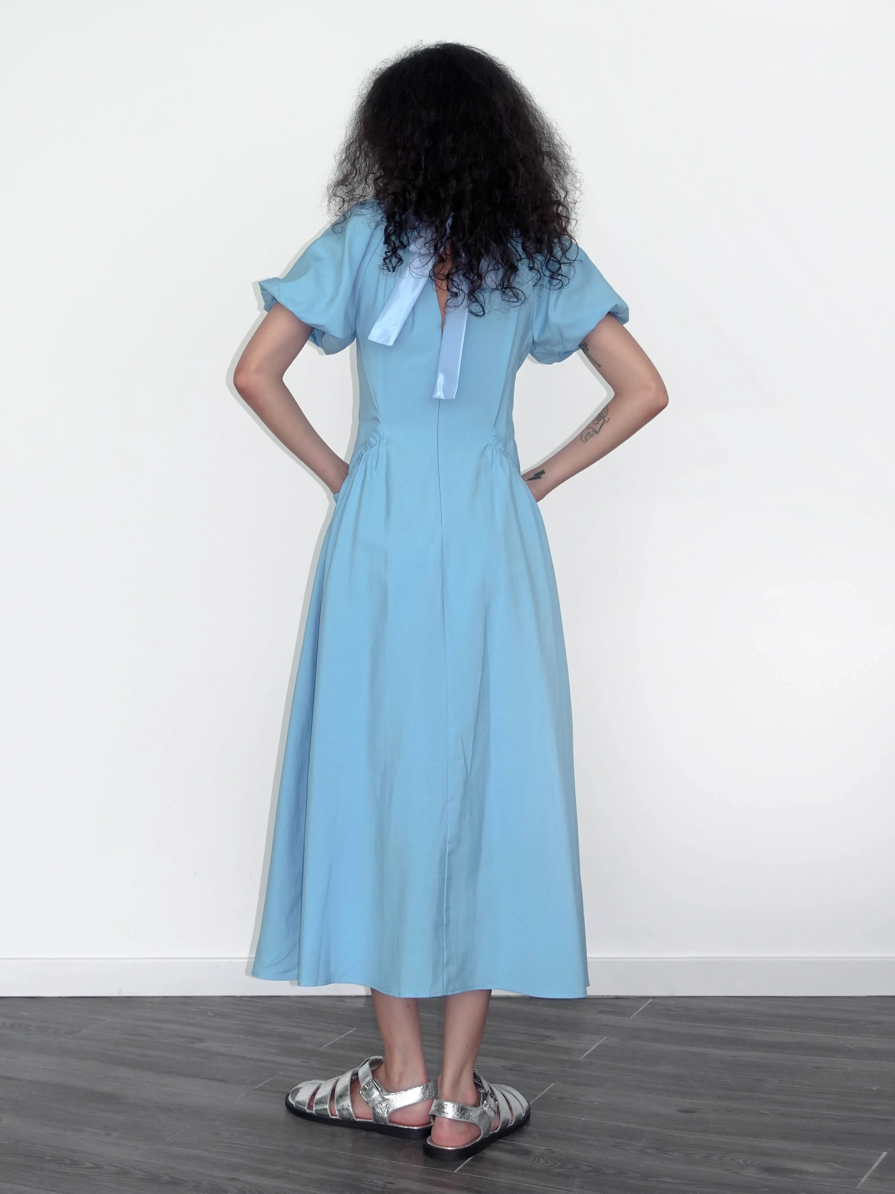 V-neck Pleated Puff Sleeve Dress - Image 6