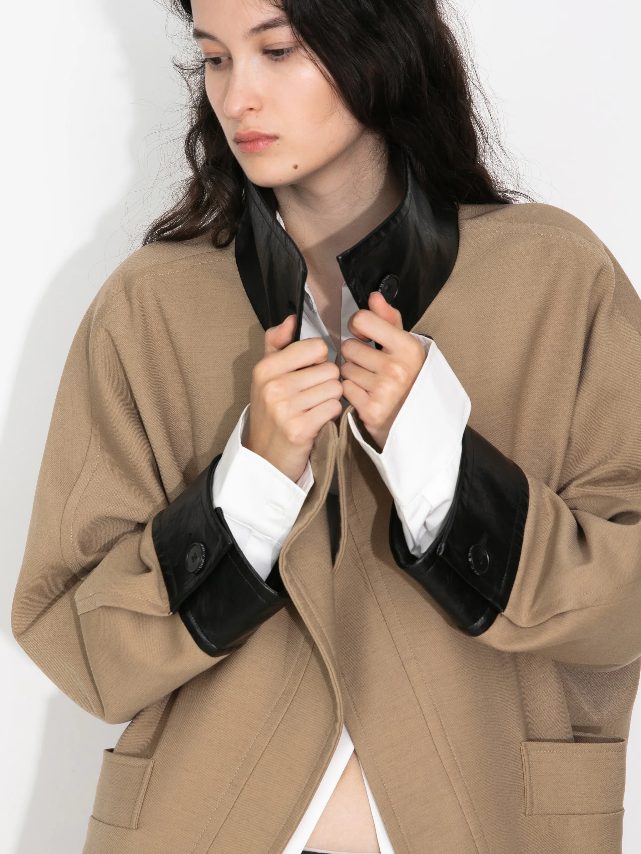 Cropped Contrast-Trim Oversized Trench Jacket - Image 4