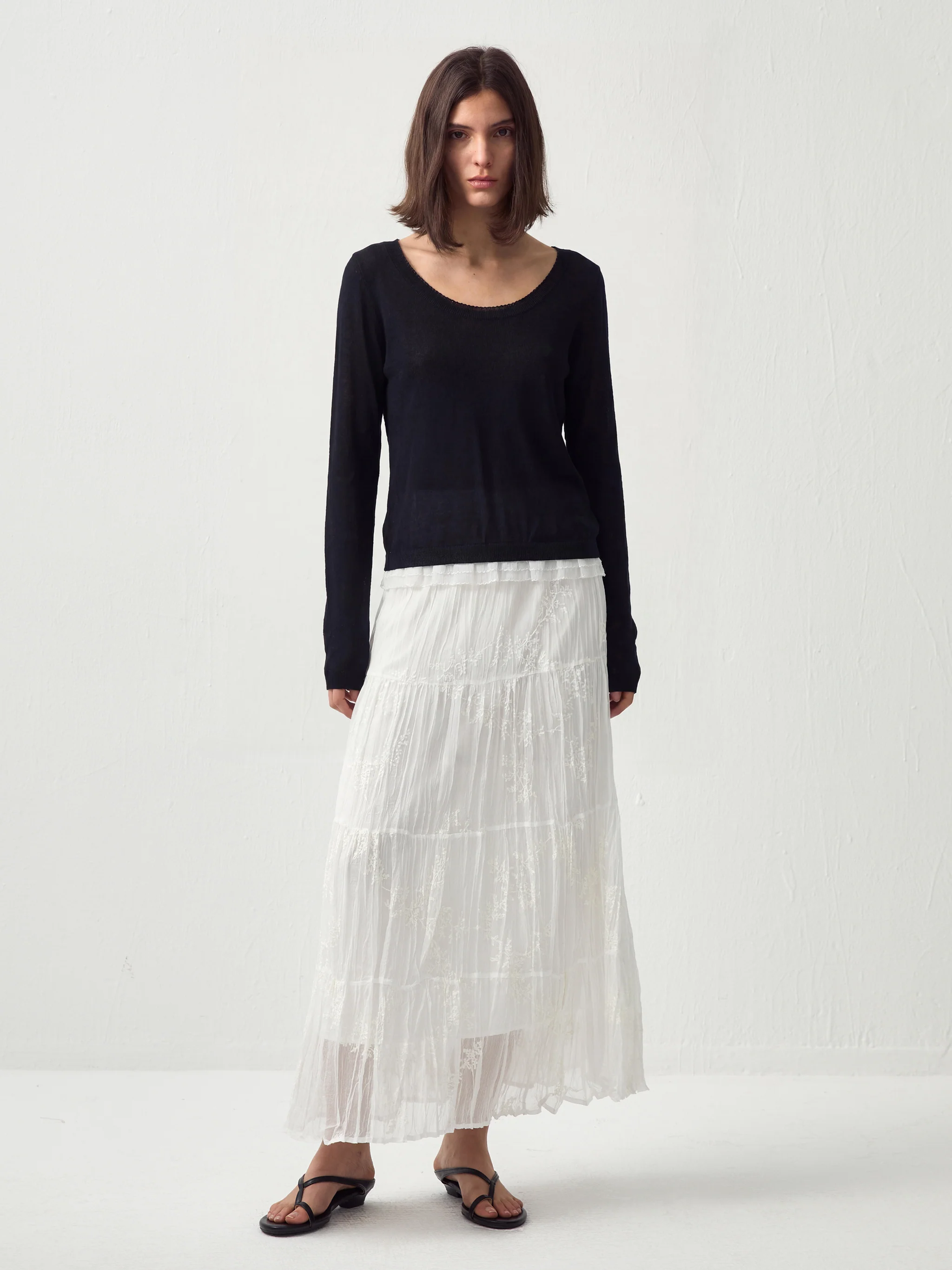 CUBIC Lace Trim Cropped Knit Top - Image 5