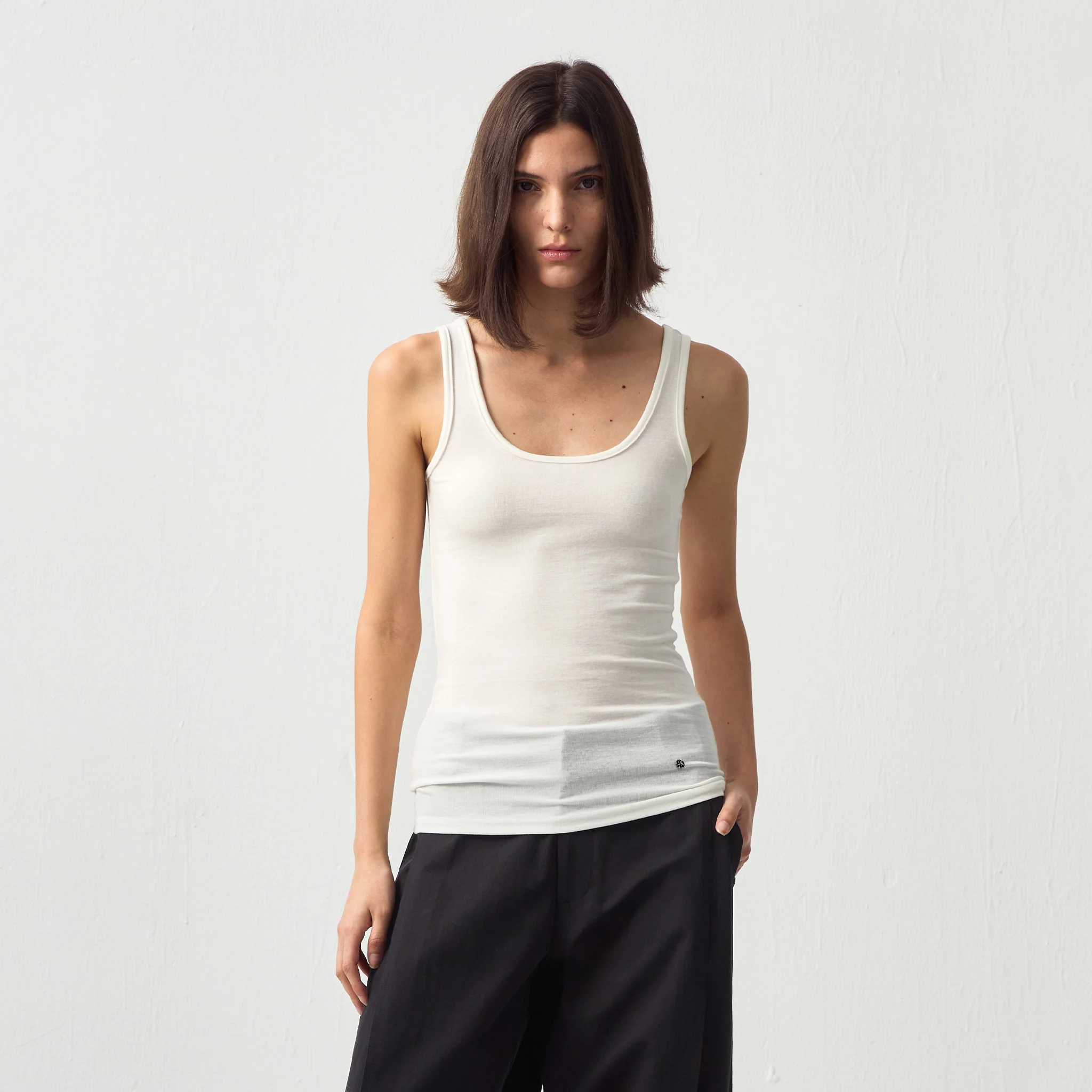 CUBIC Lyocell Wool Blend U-Neck Fitted Tank - Image 3