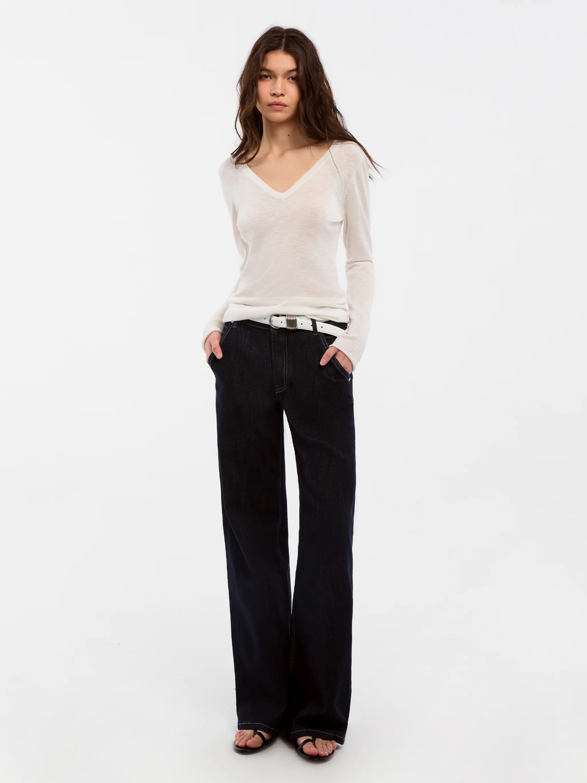 CUBIC Tencel Linen Blend V-Neck Knit Sweater - Image 8