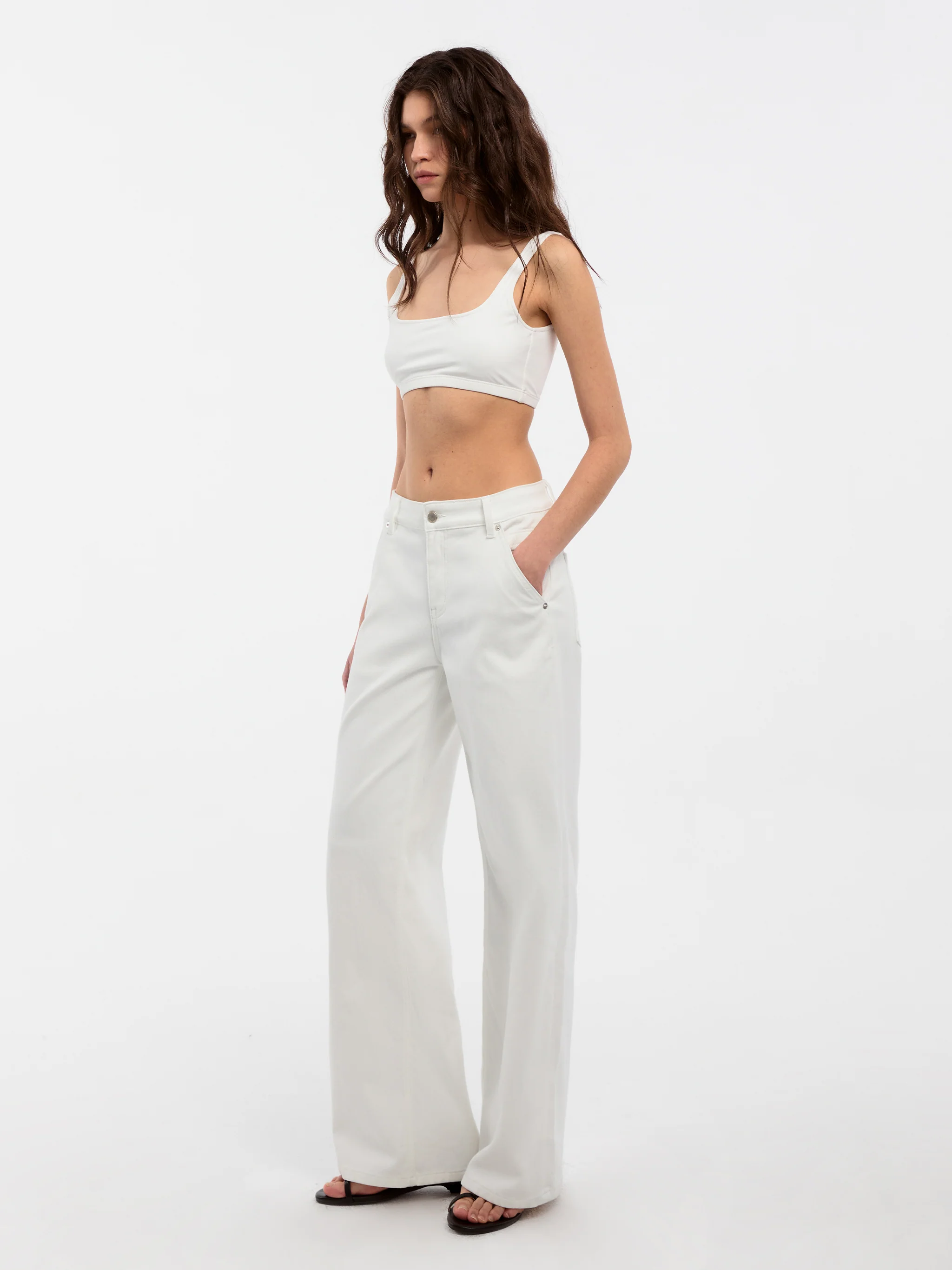 CUBIC U-neck Tank Top - Image 5
