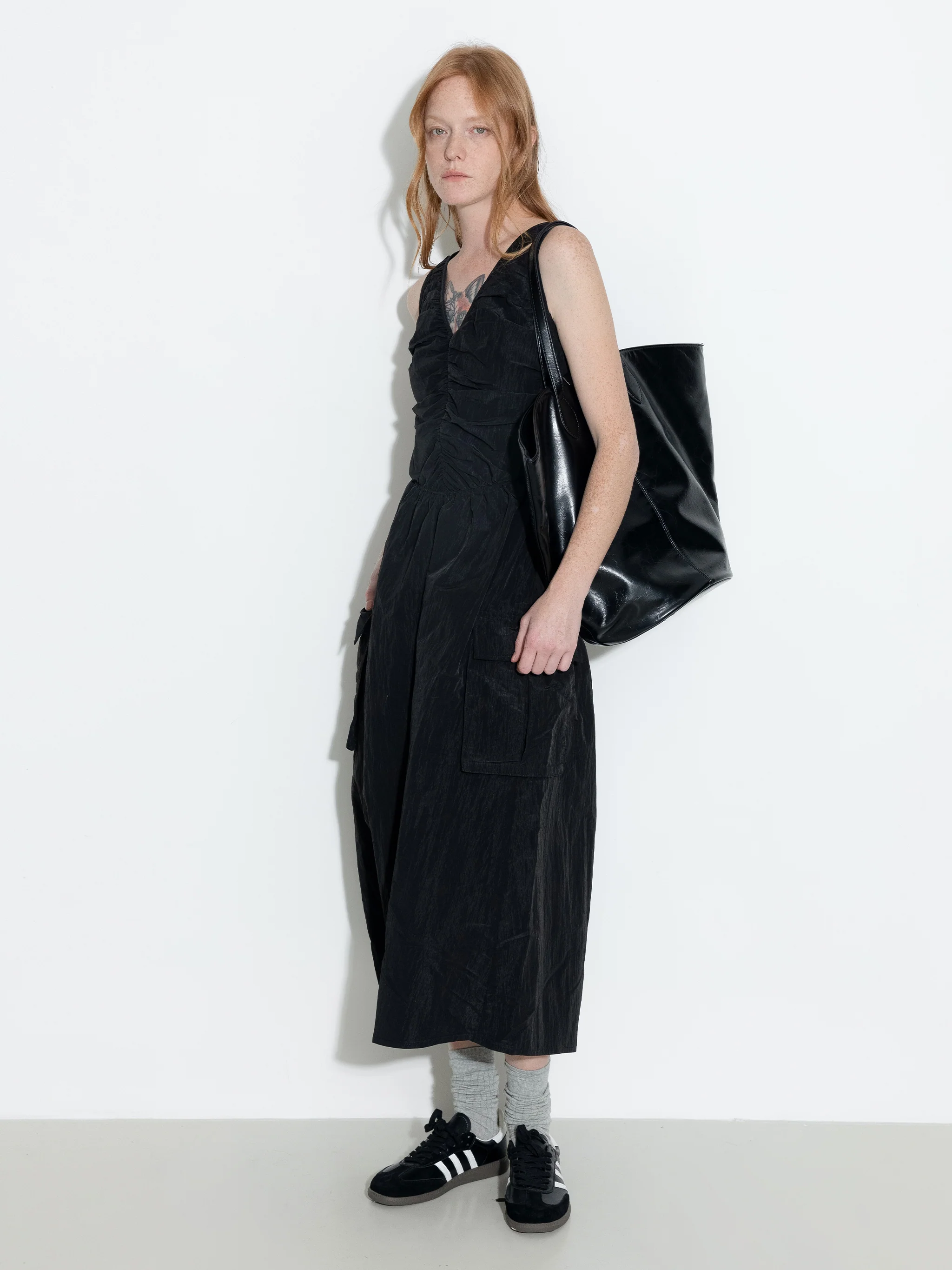 Drawstring Pleated V-Neck Sleeveless Dress - Image 10