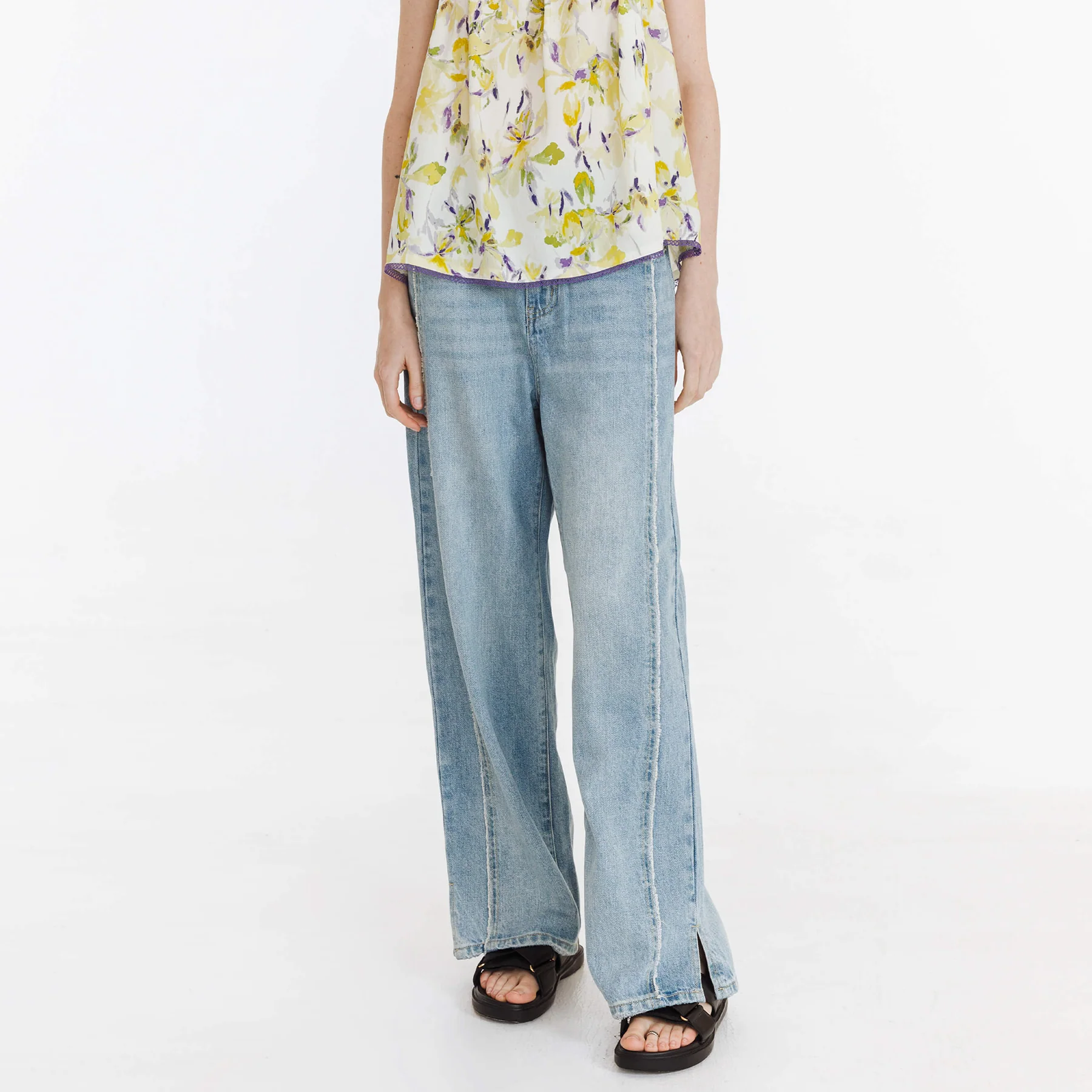 Fray Panelled Wide Leg Jeans - Image 14