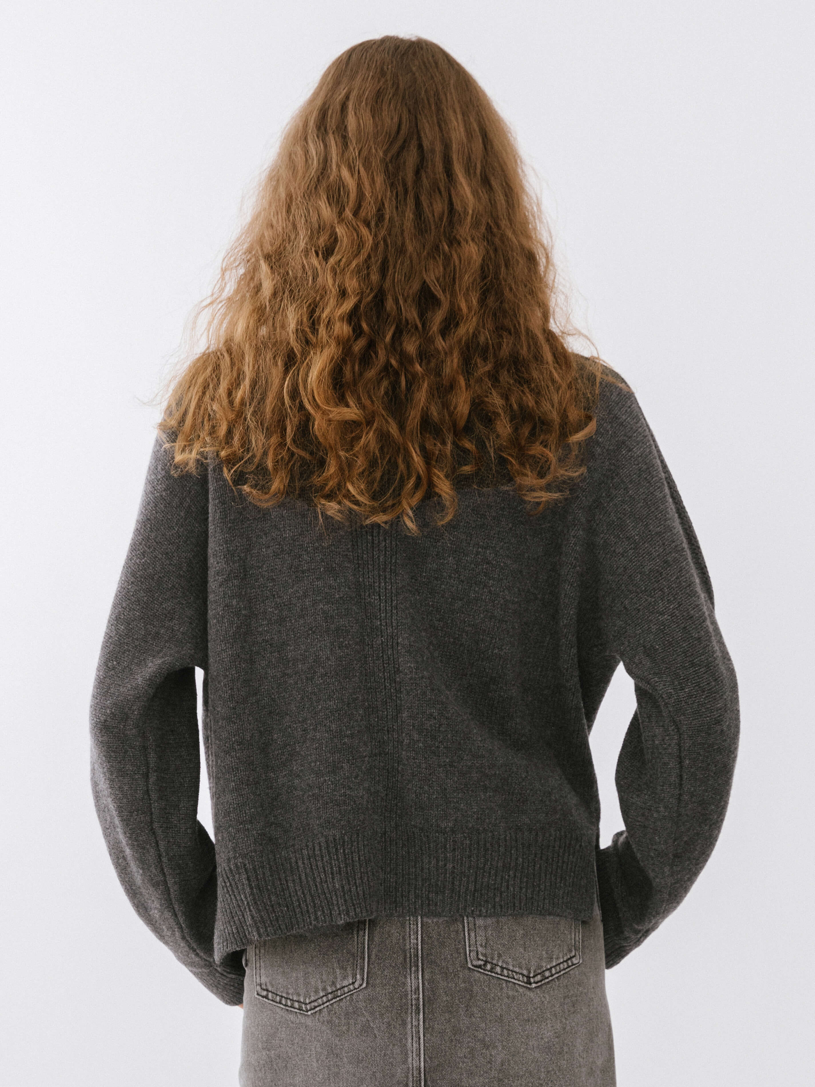 High Neck Sheep Wool Sweater - Image 18