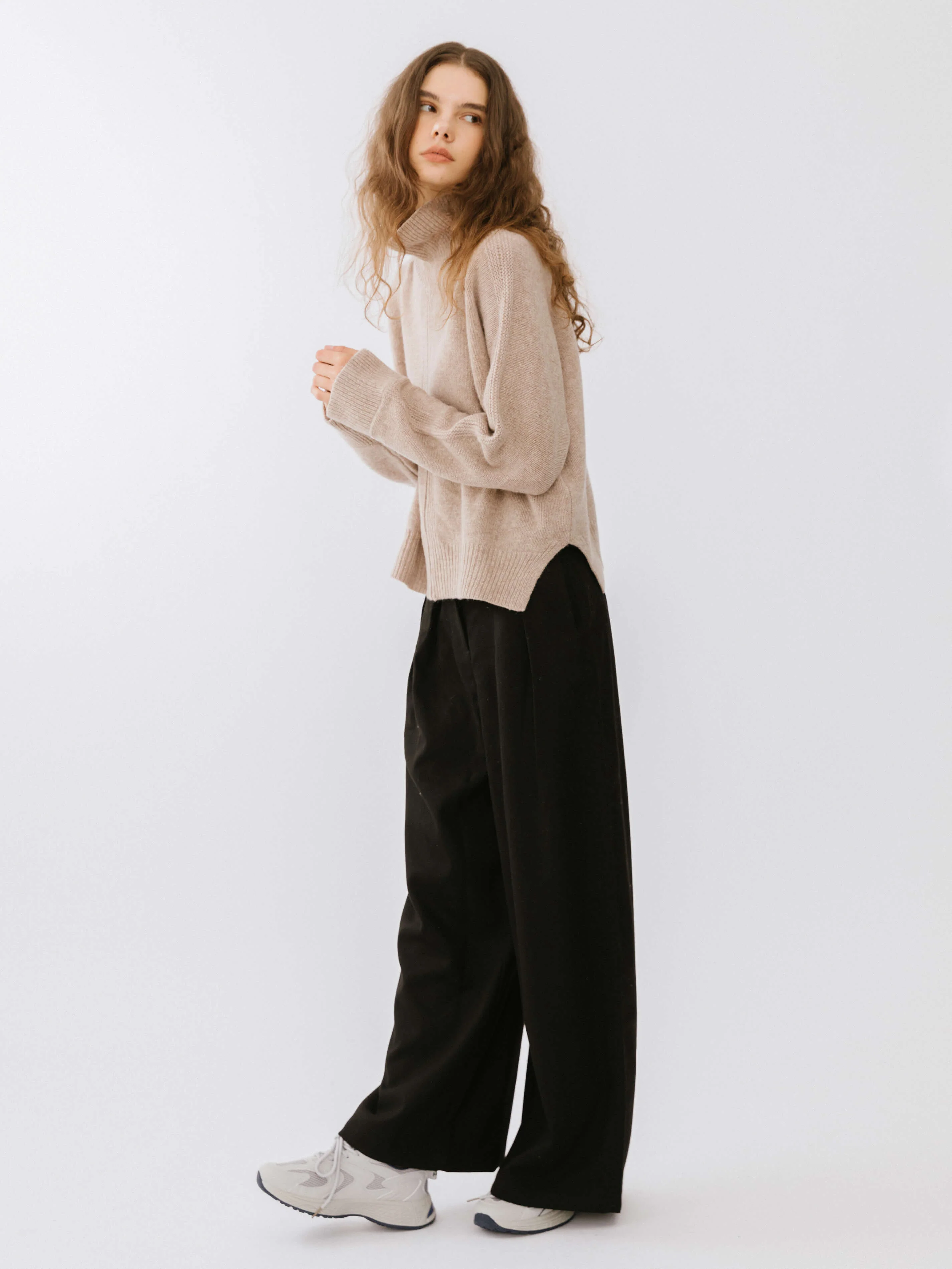 High Neck Sheep Wool Sweater - Image 5