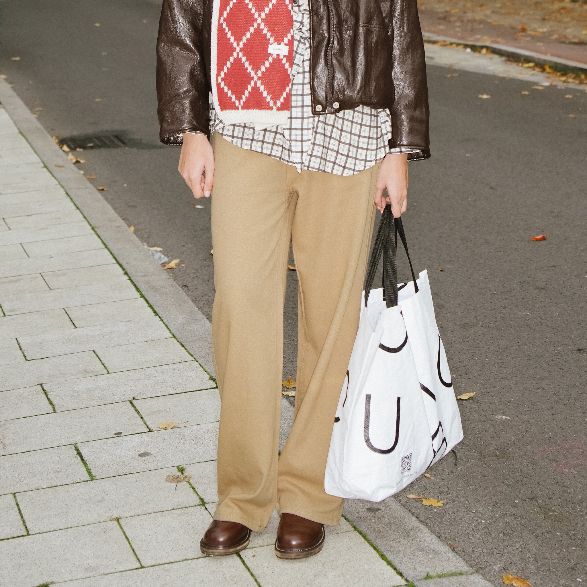 High Waisted Wide Leg Jeans - Image 3