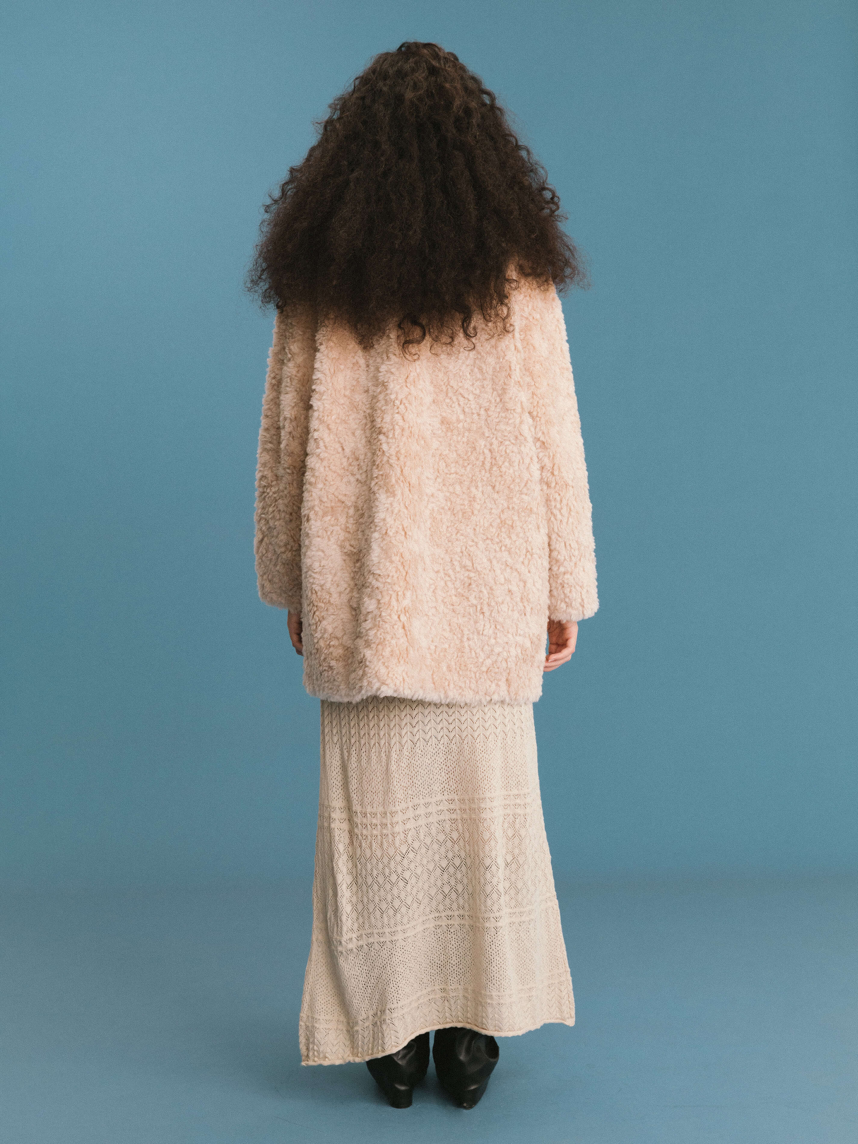 ONE BY CUBIC Hign Collar Furry 100% Wool Coat - Image 12