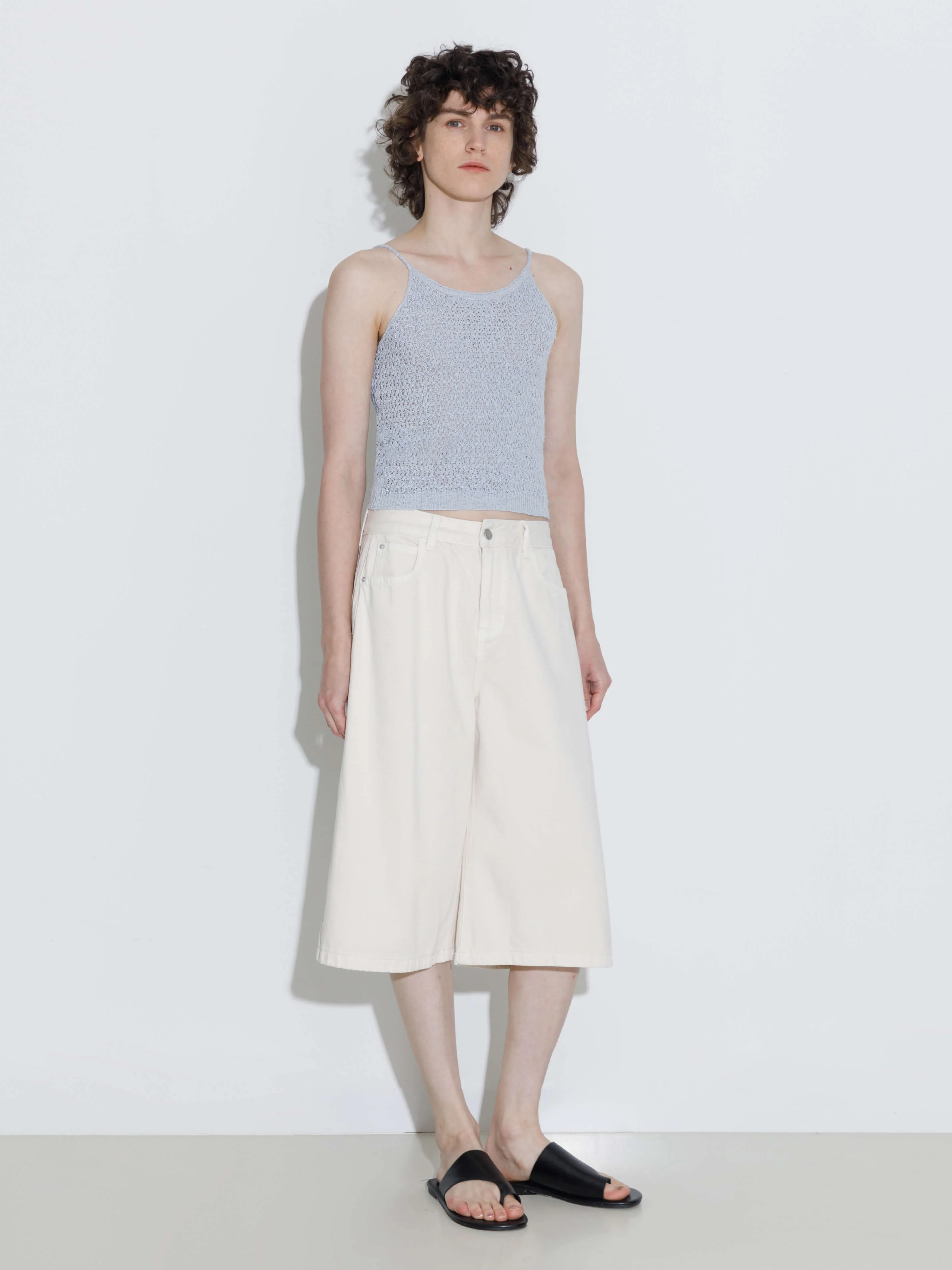 Loose Fit Knee-Length Denim Shorts - Image 12