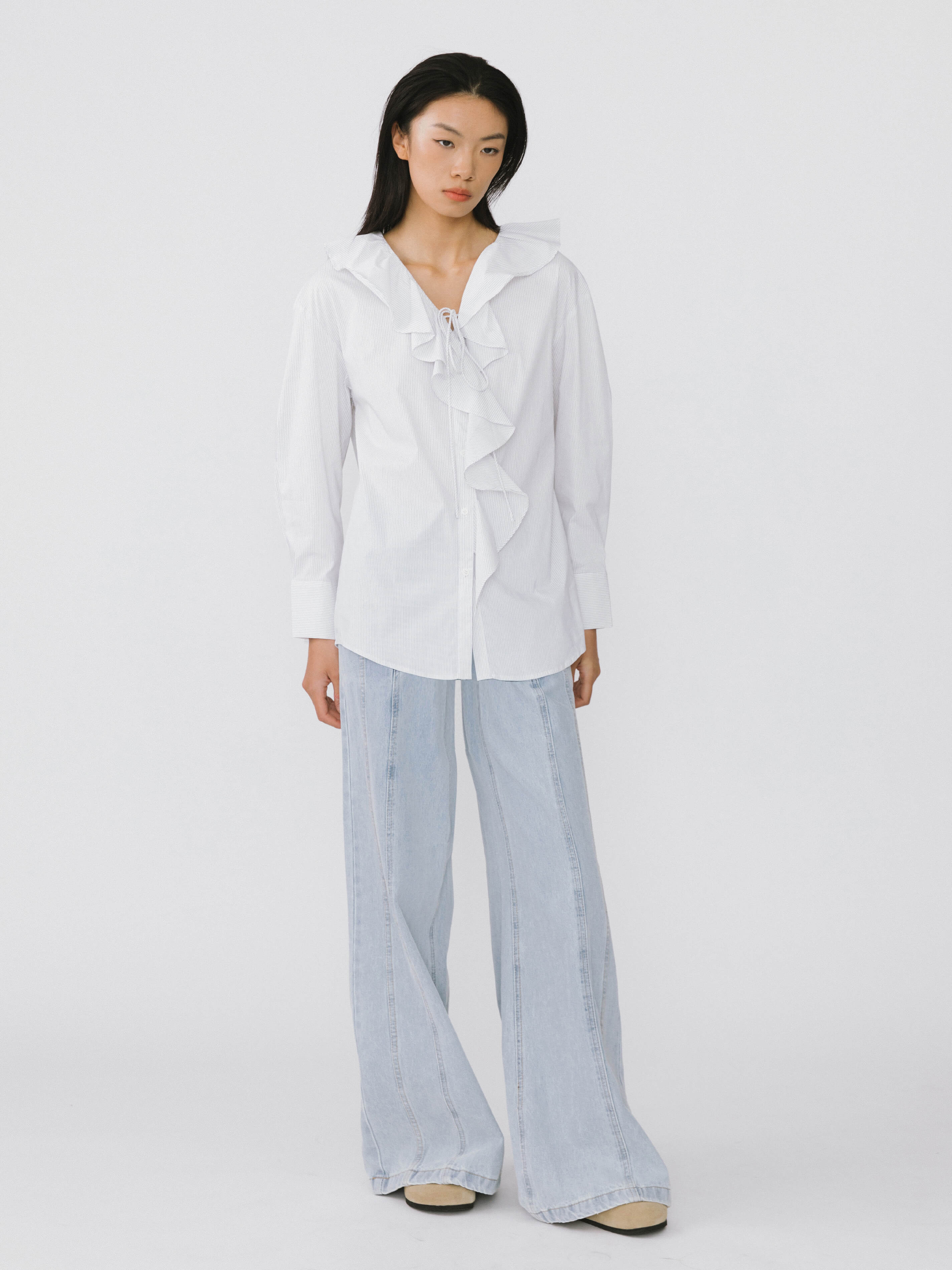 Front Stitch Wide Leg Jeans - Image 2