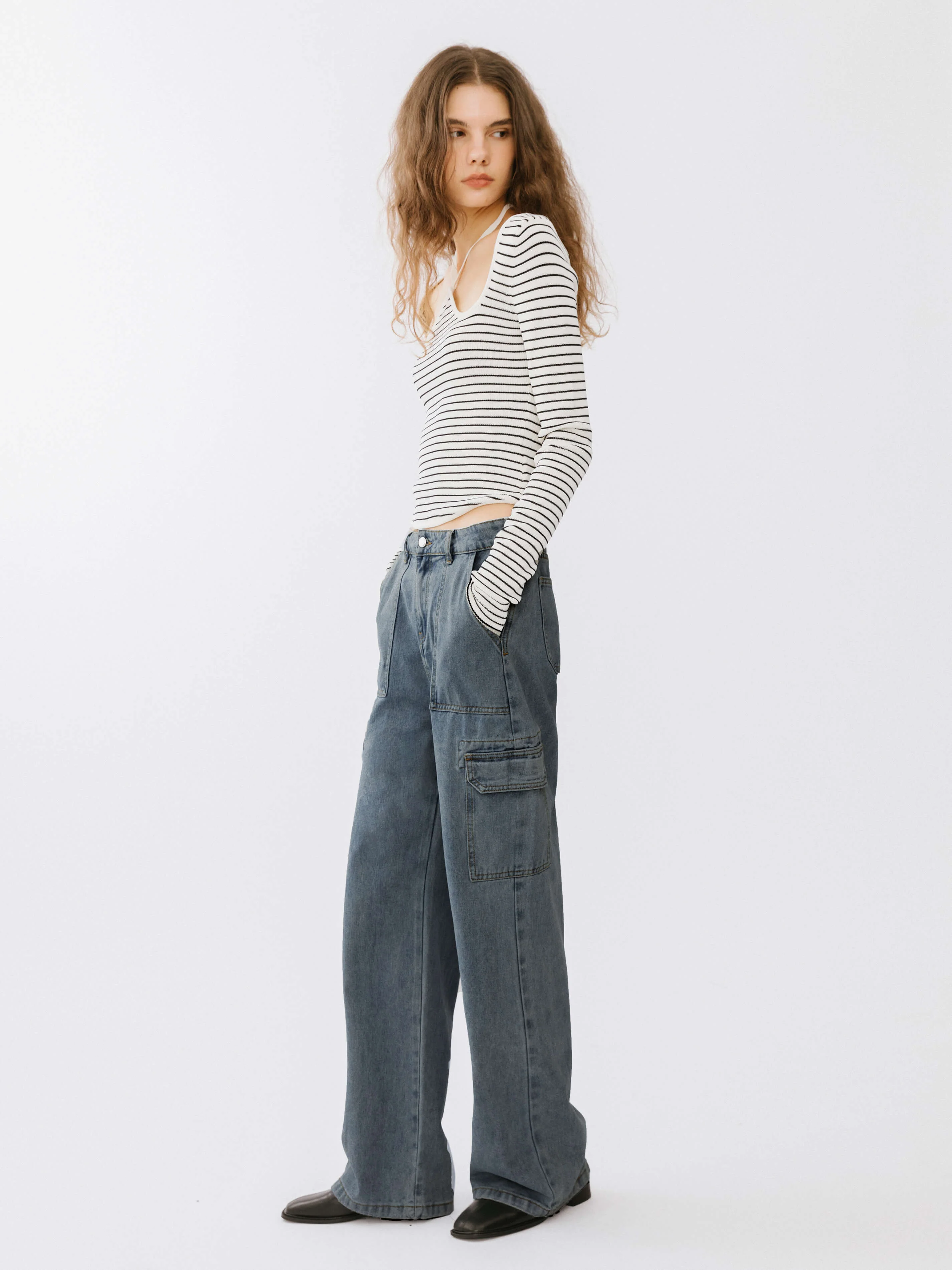 Low Waist Cargo Jeans - Image 11