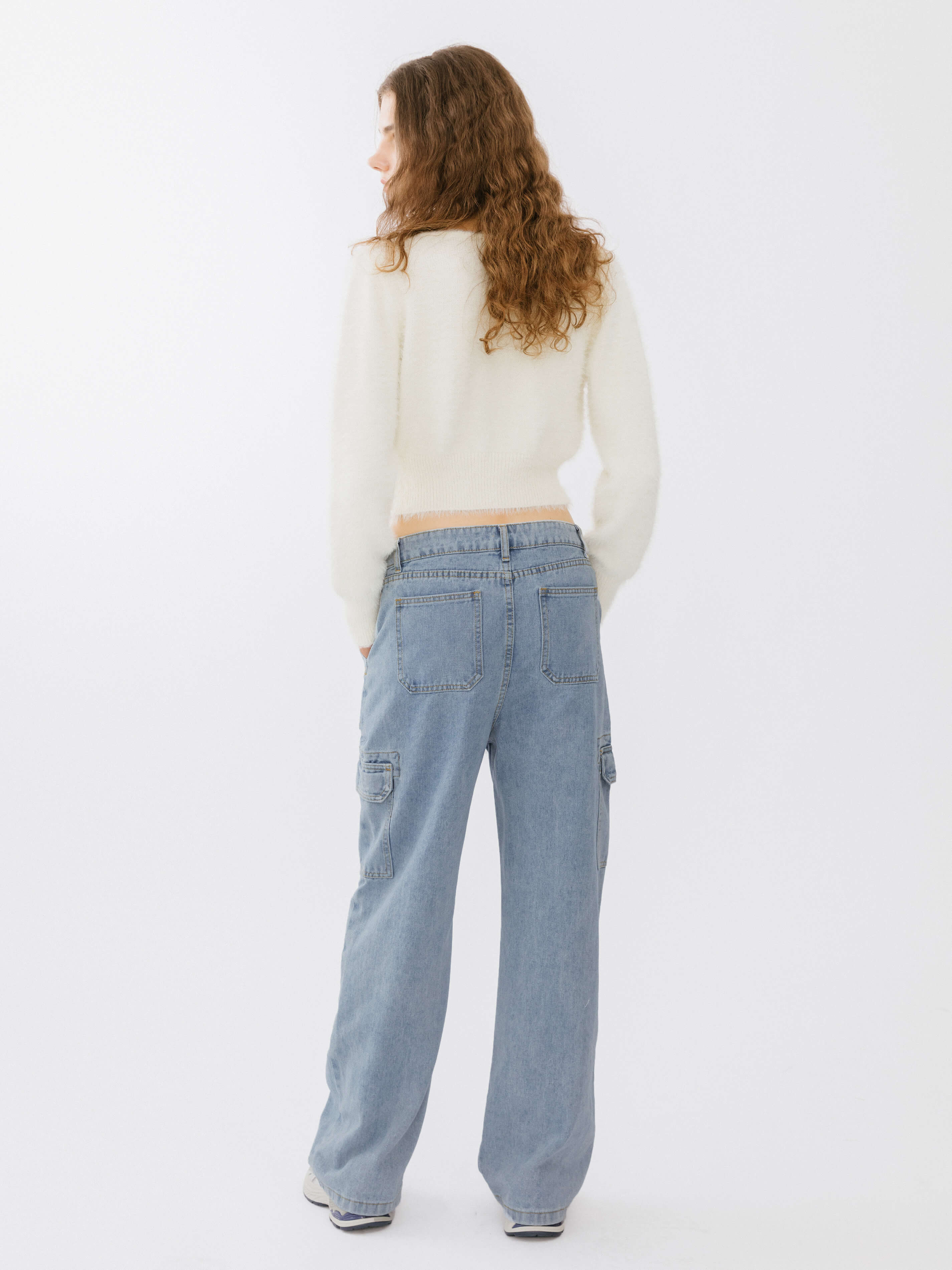 Low Waist Cargo Jeans - Image 5