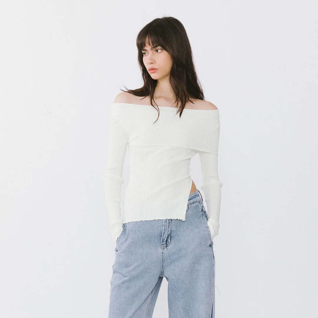 Off-Shoulder Long Sleeve Fitted Top - Image 11