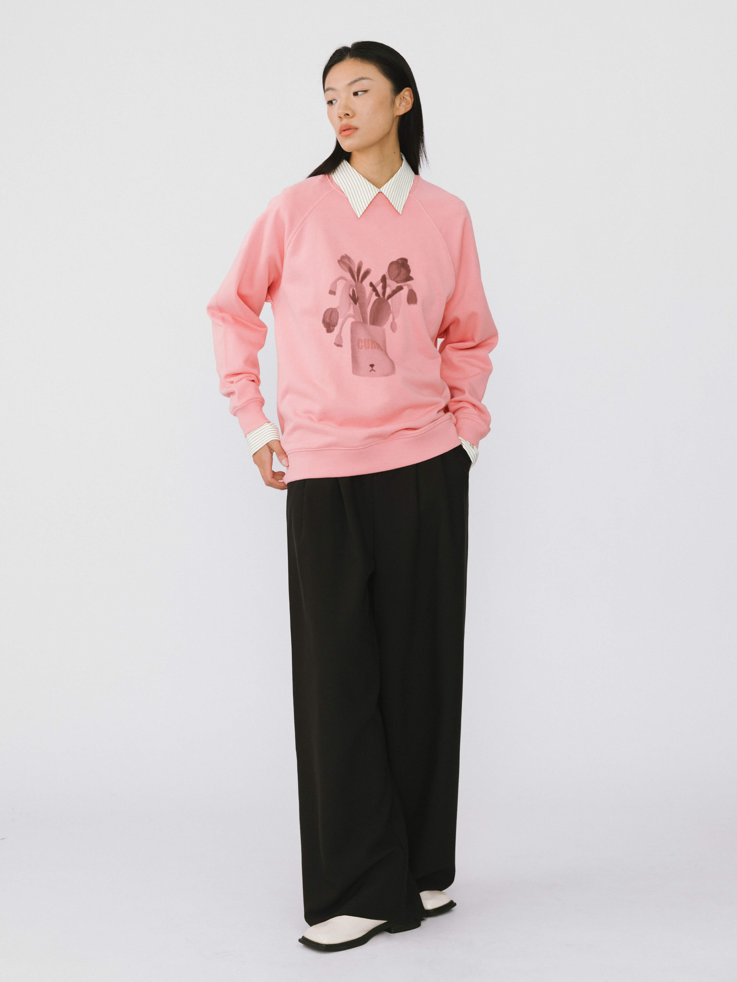 Round Neck Printed Sweatshirt - Image 11