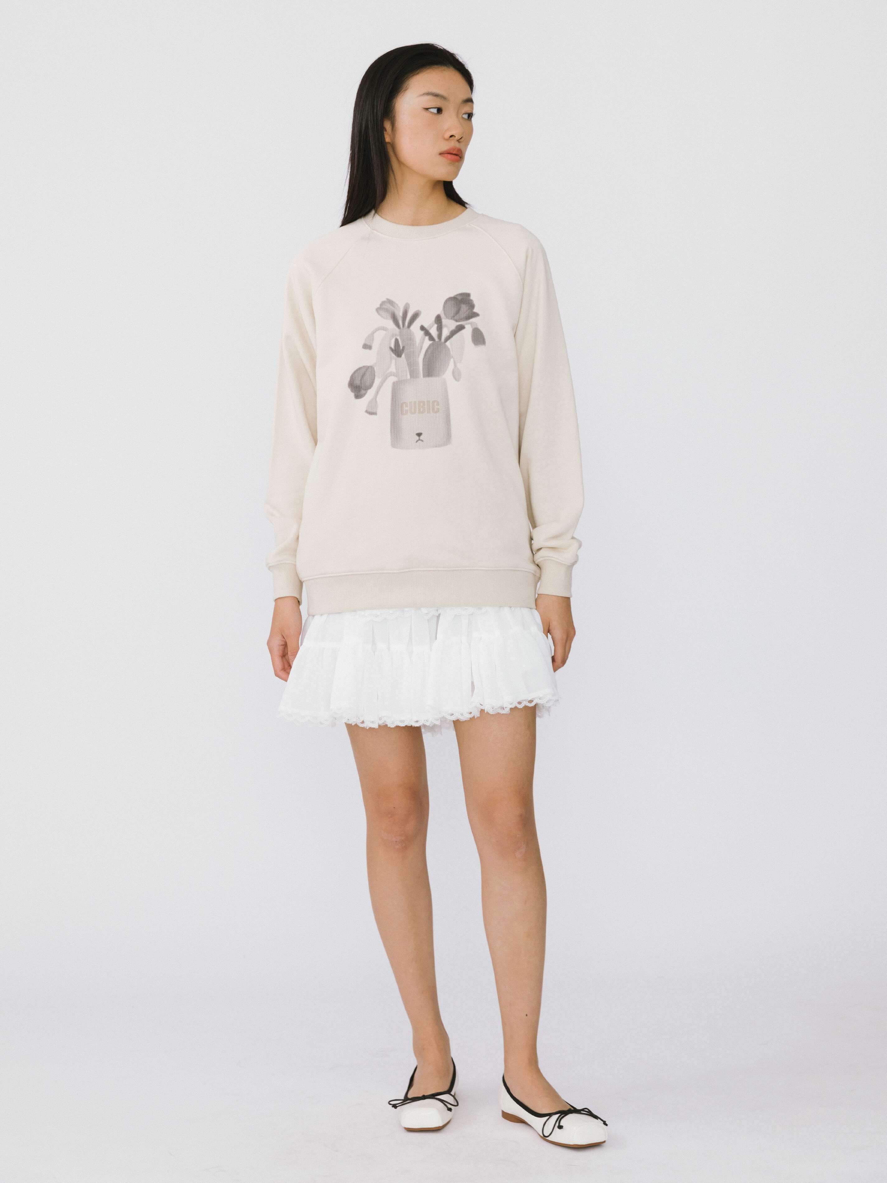 Round Neck Printed Sweatshirt - Image 2