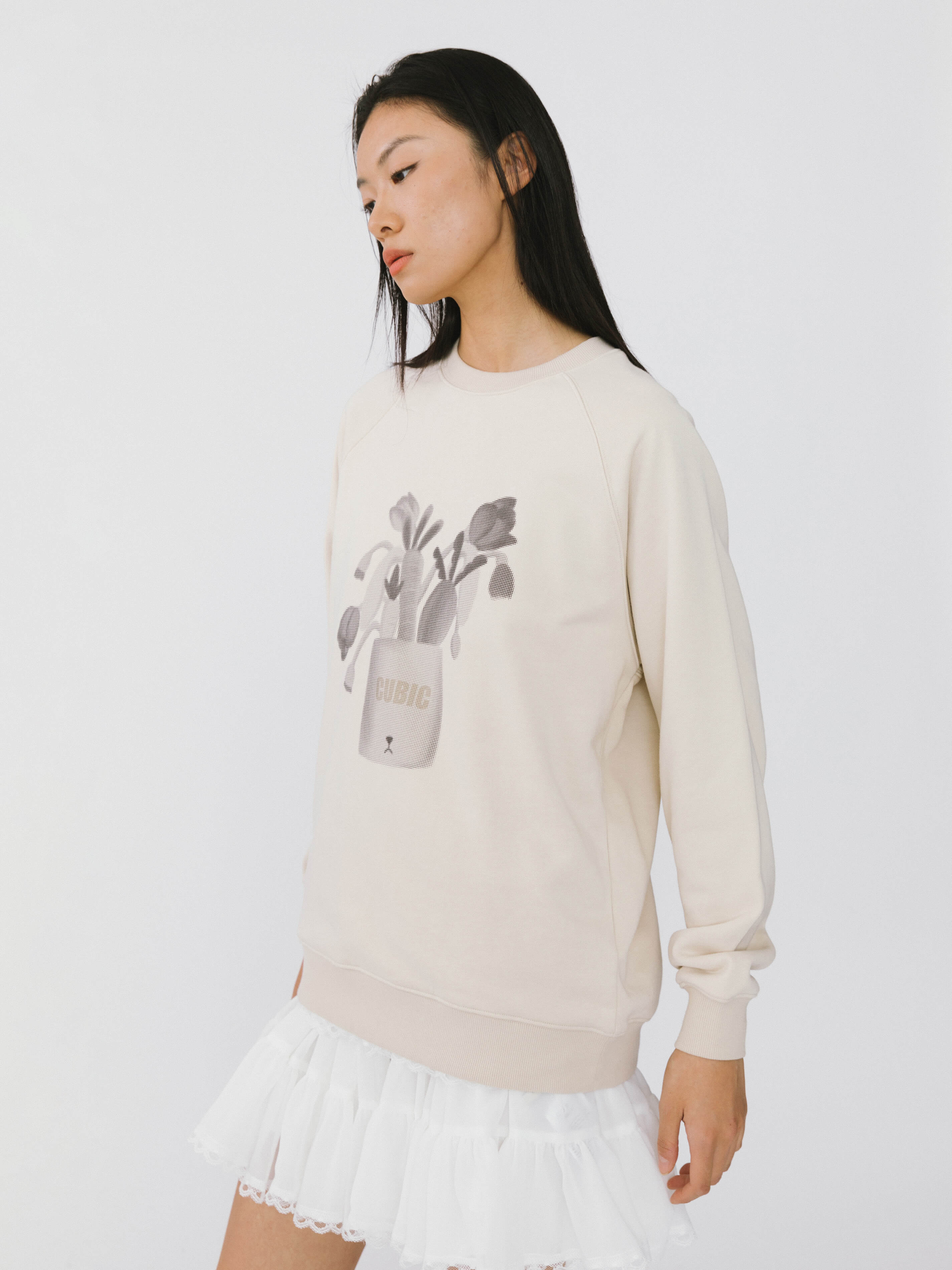Round Neck Printed Sweatshirt - Image 4