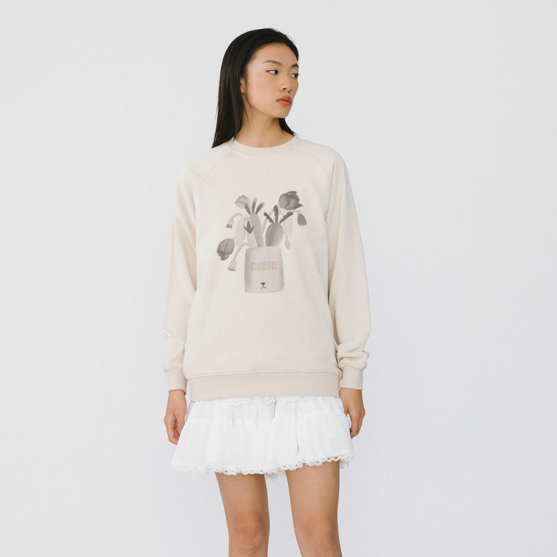 Round Neck Printed Sweatshirt - Image 7