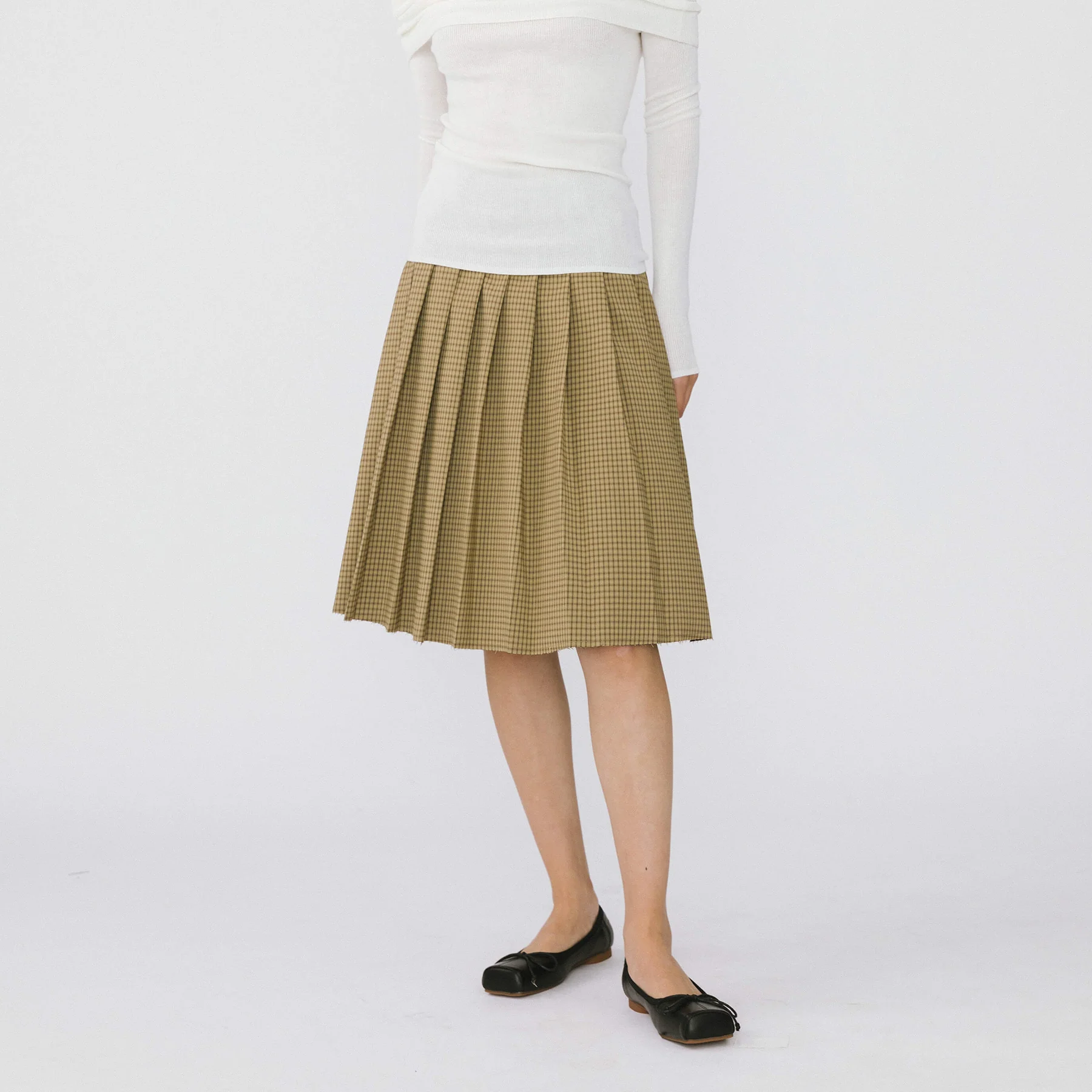 Plaid Pleated Skirt - Image 7