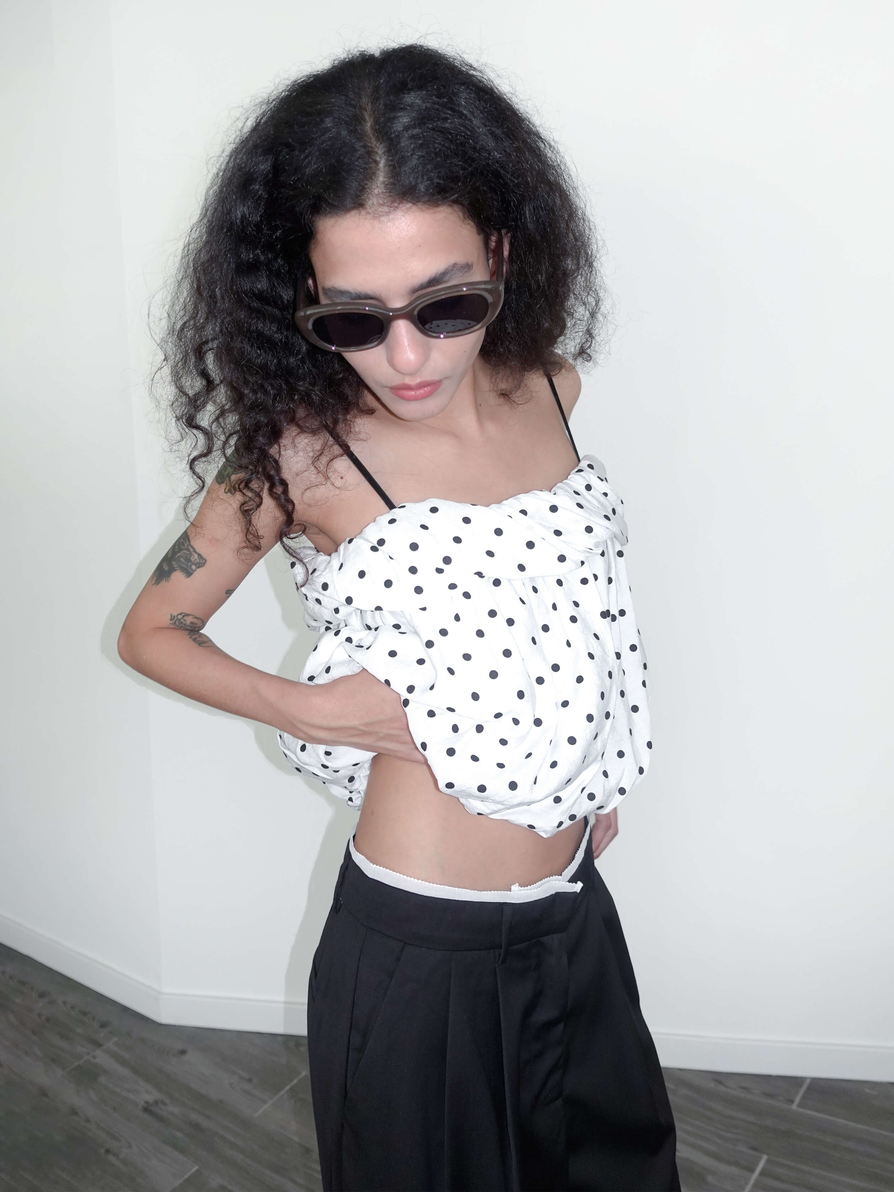 Polka Dots Print Cropped Cami Top - Image 3