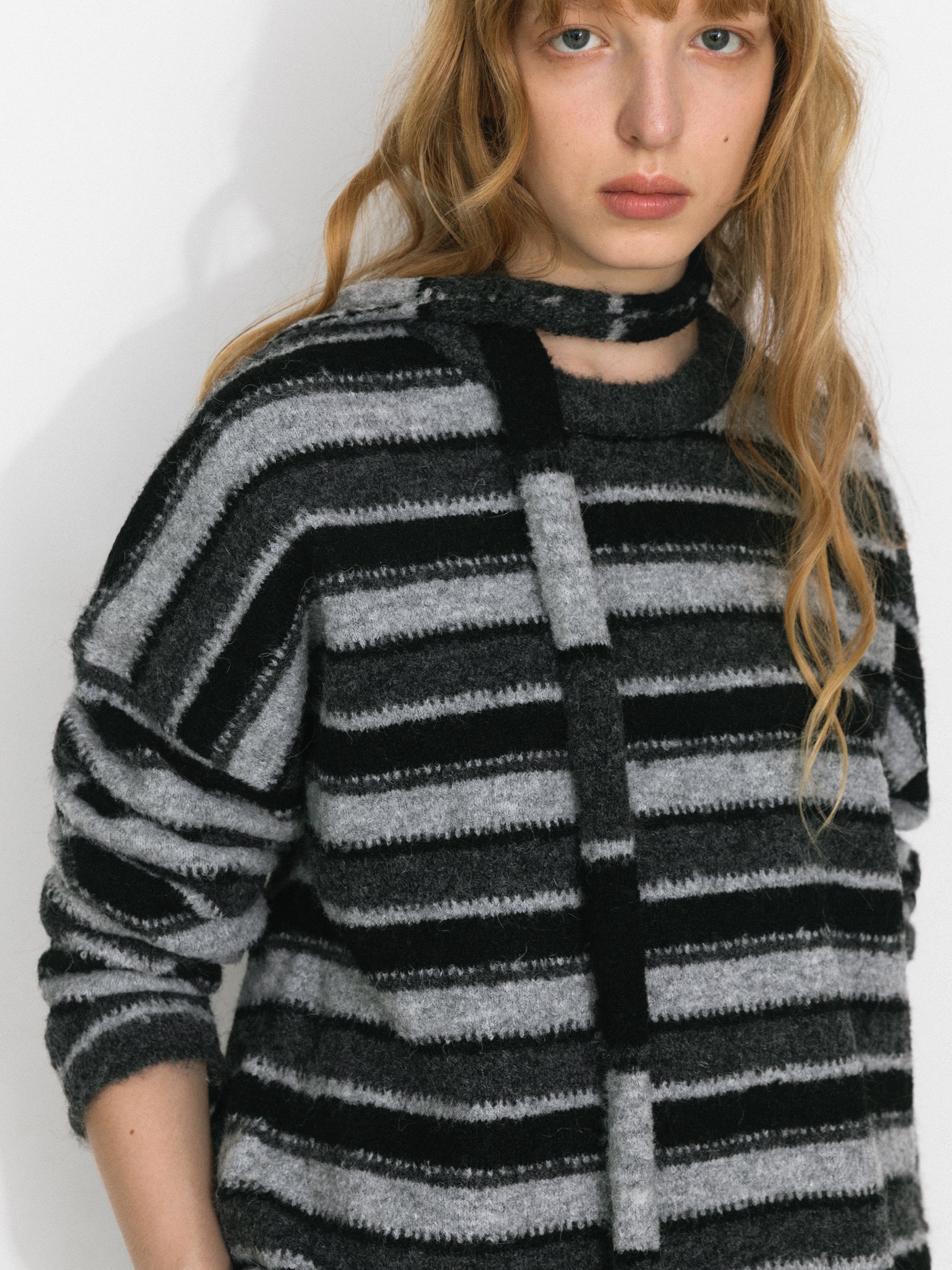 Retro Striped Pullover Sweater with Scarf - Image 10