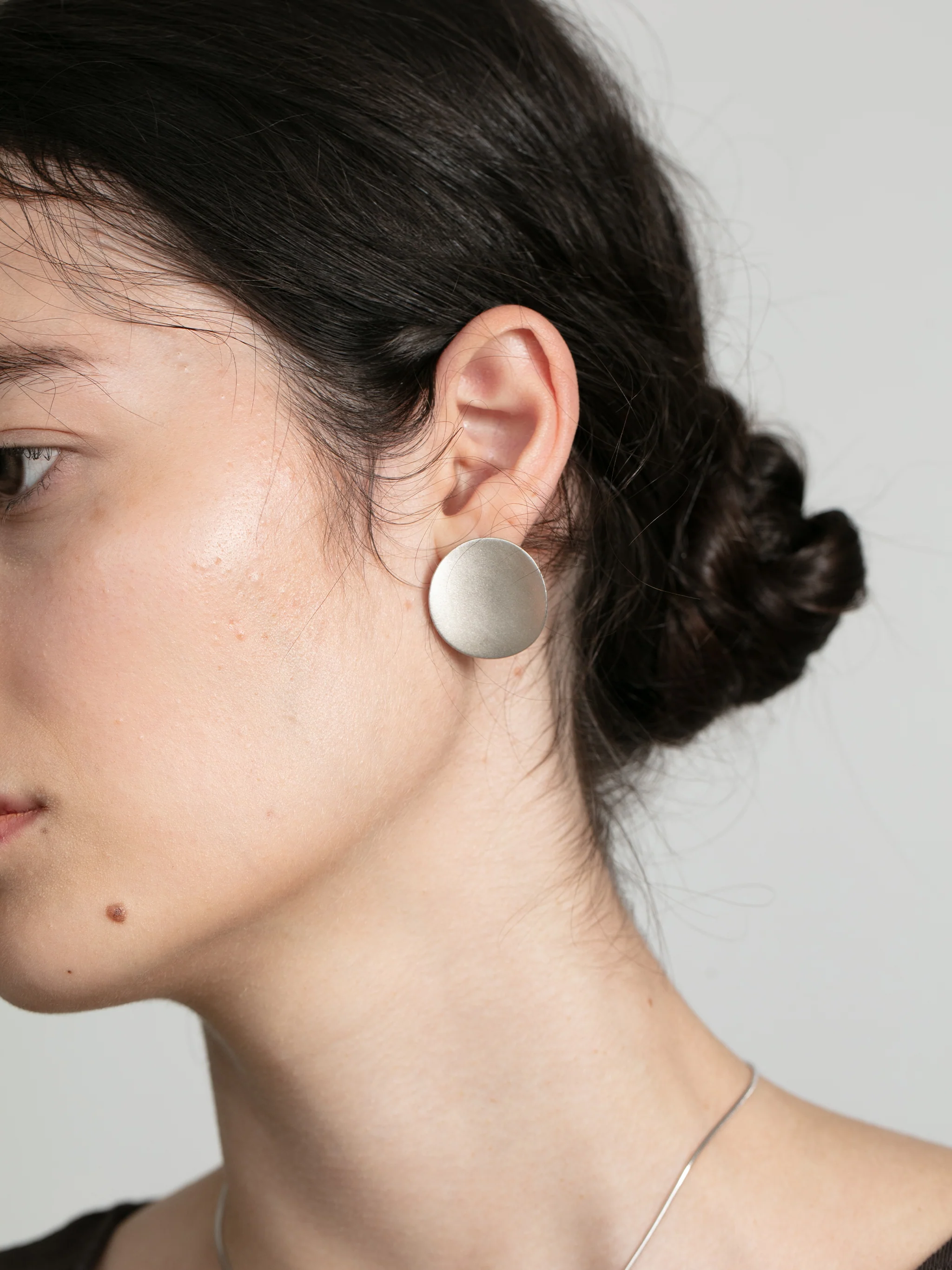 Round Retro Earrings - Image 2