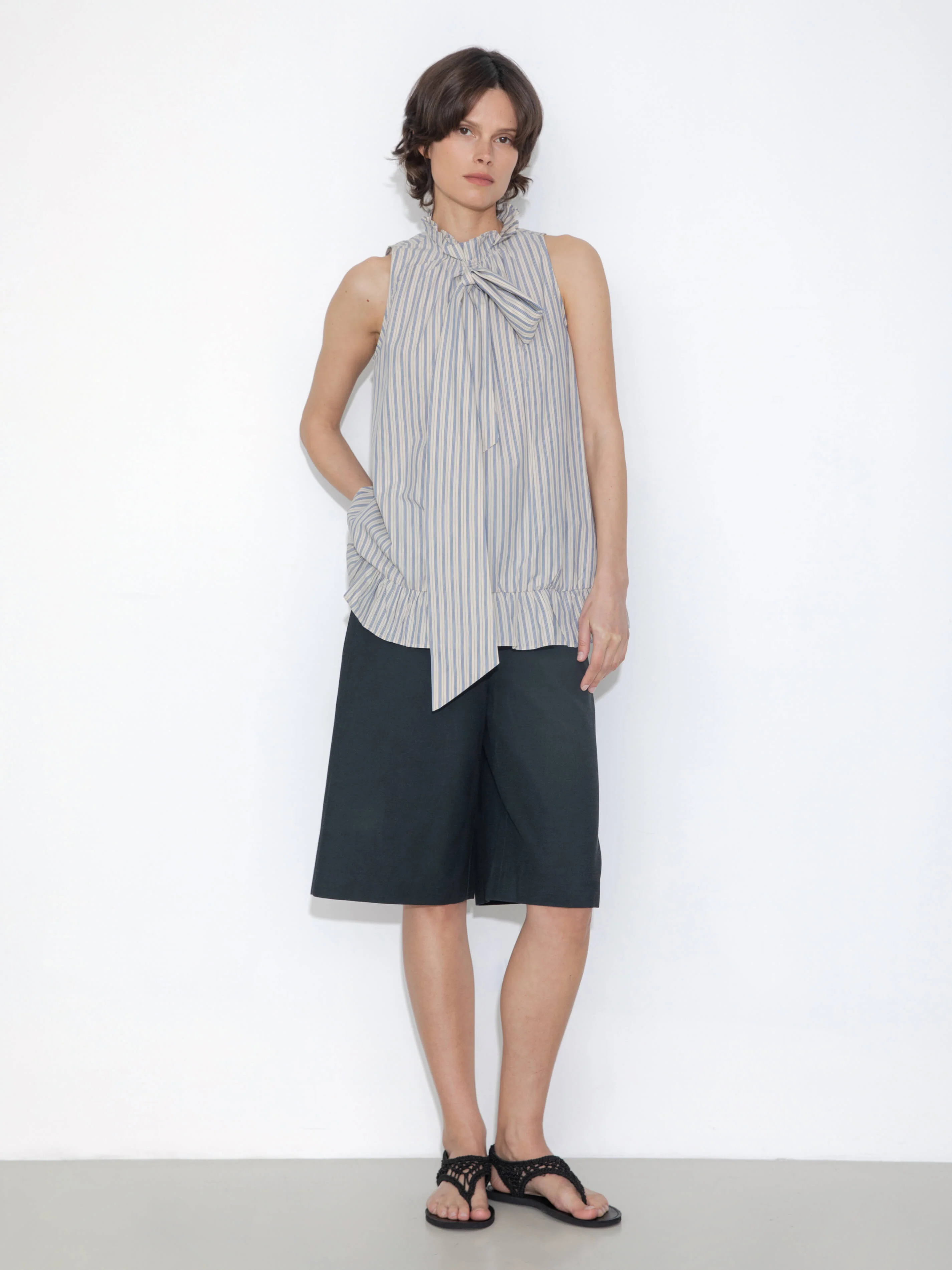 Ruffle Stand Collar Tie A-line Tank Top - Image 3