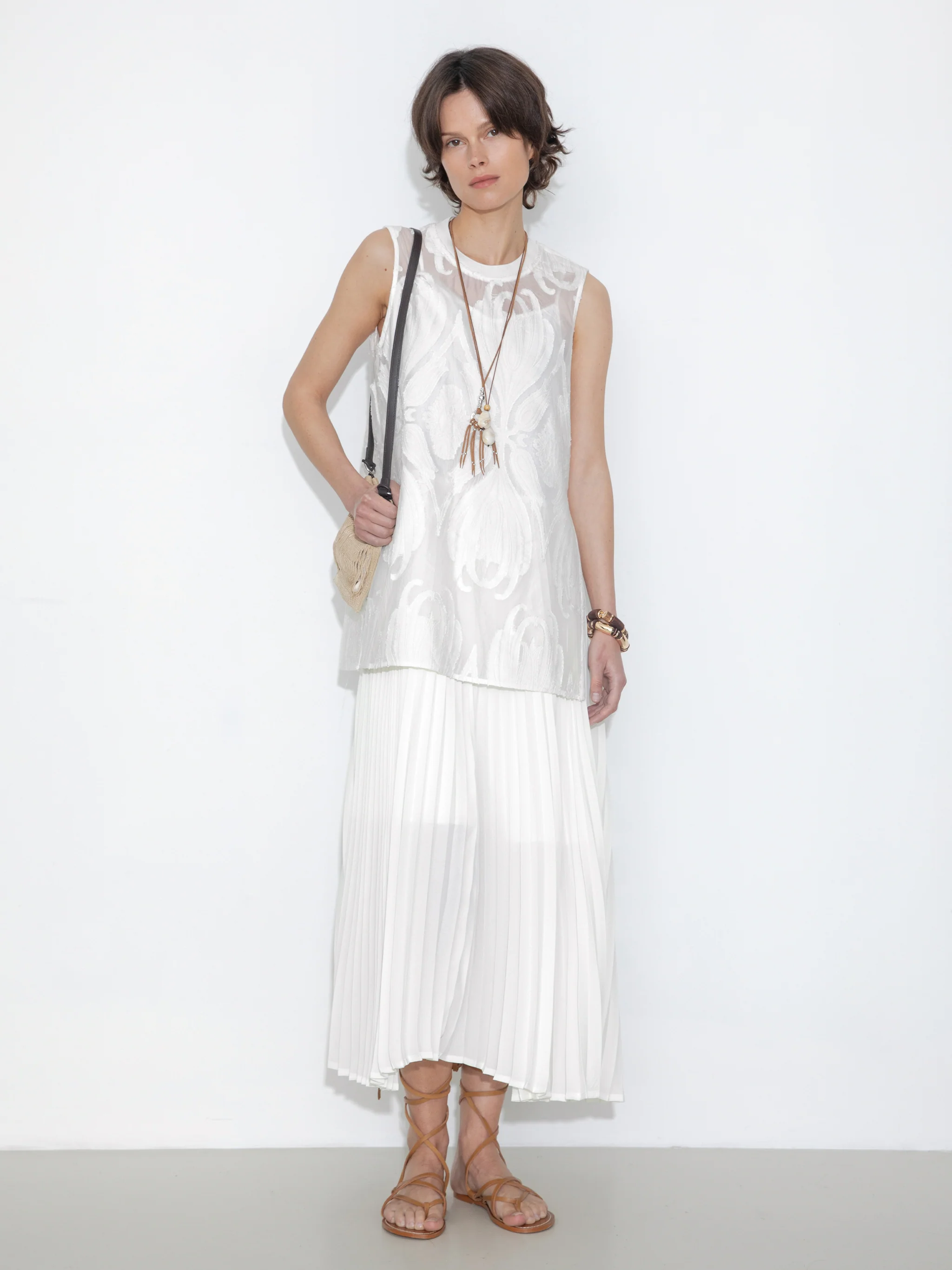 Sheer Patterned Sleeveless Pleated Skirt
