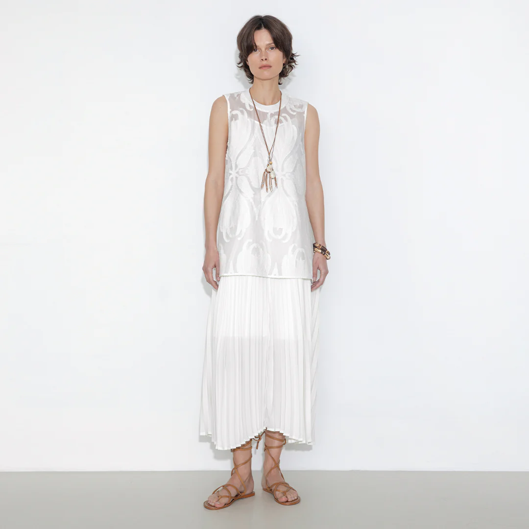 Sheer Patterned Sleeveless Pleated Skirt - Image 3