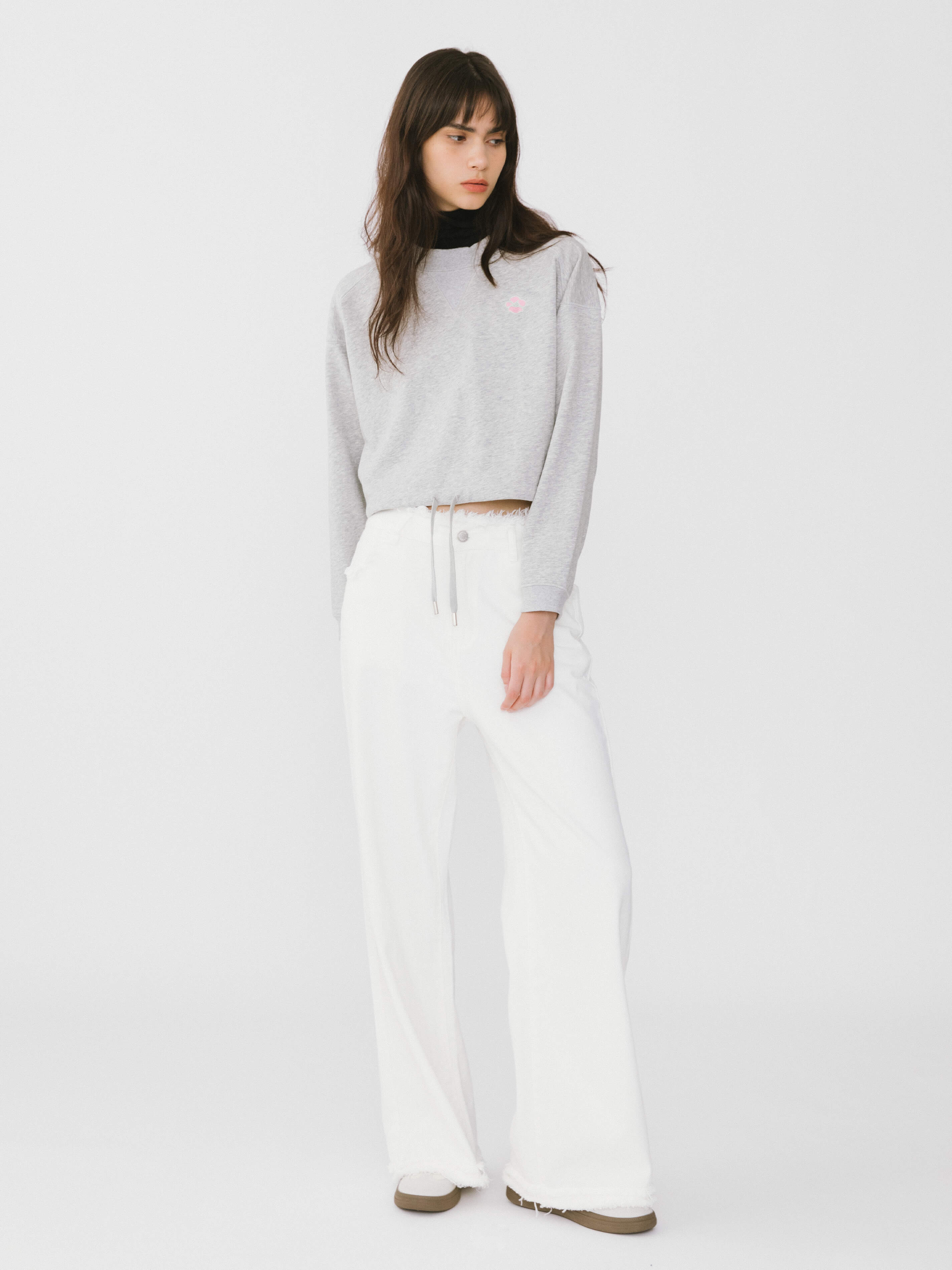 Short Basic Sweatshirt - Image 4