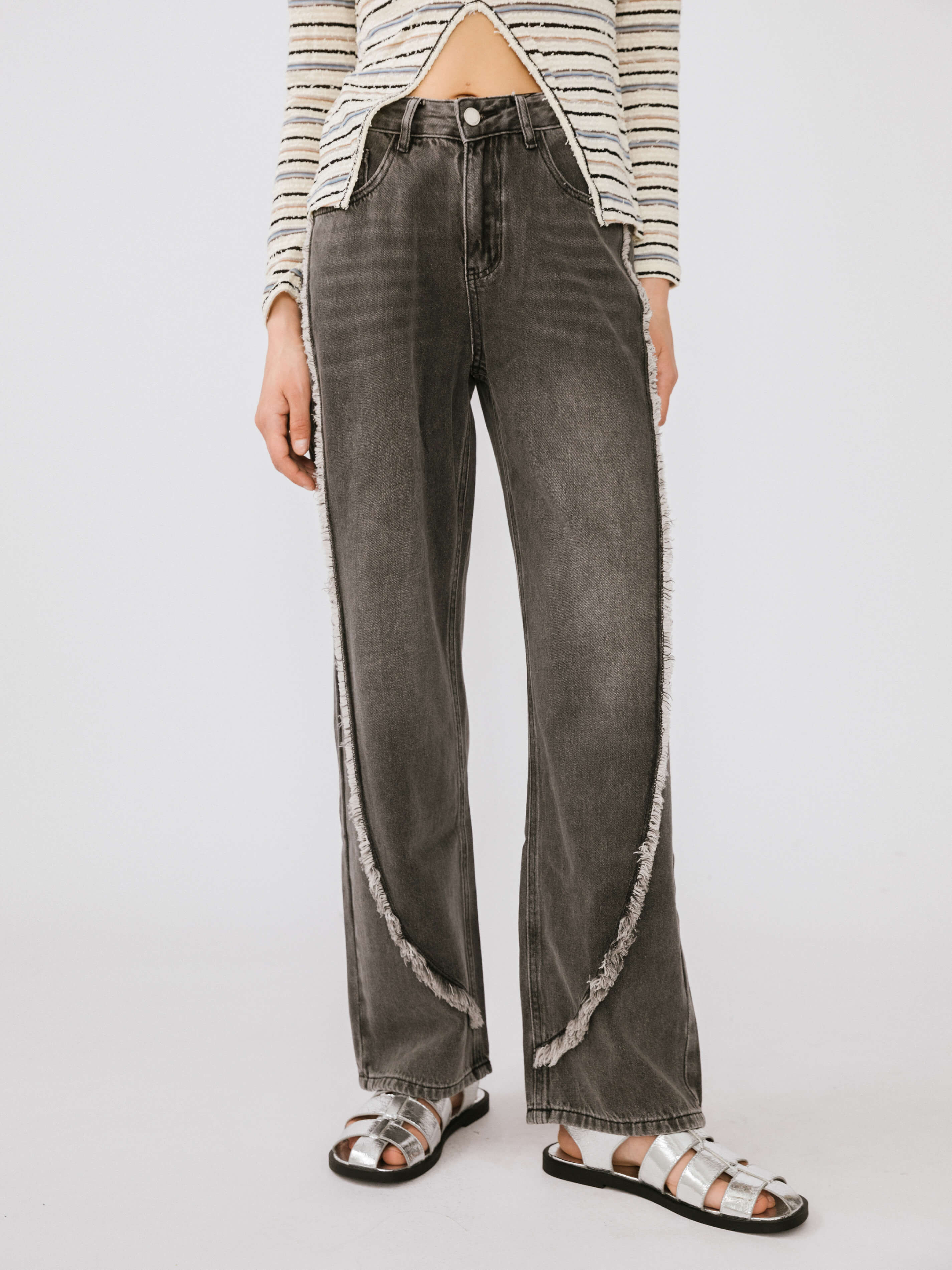 Straight Leg Distressed Detailed Jeans - Image 9