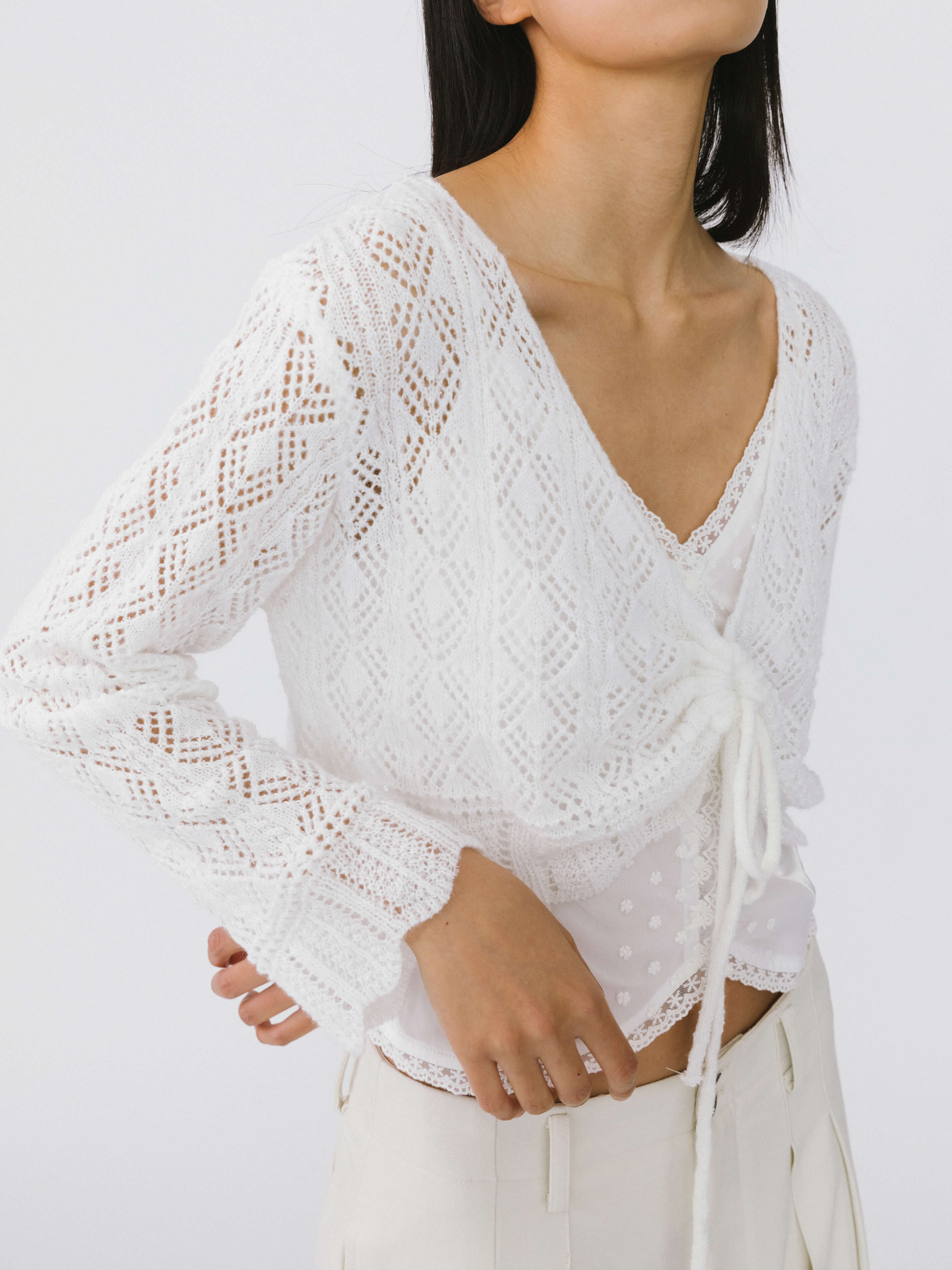 Thin Knit V-Neck Drawstring Top - Image 4