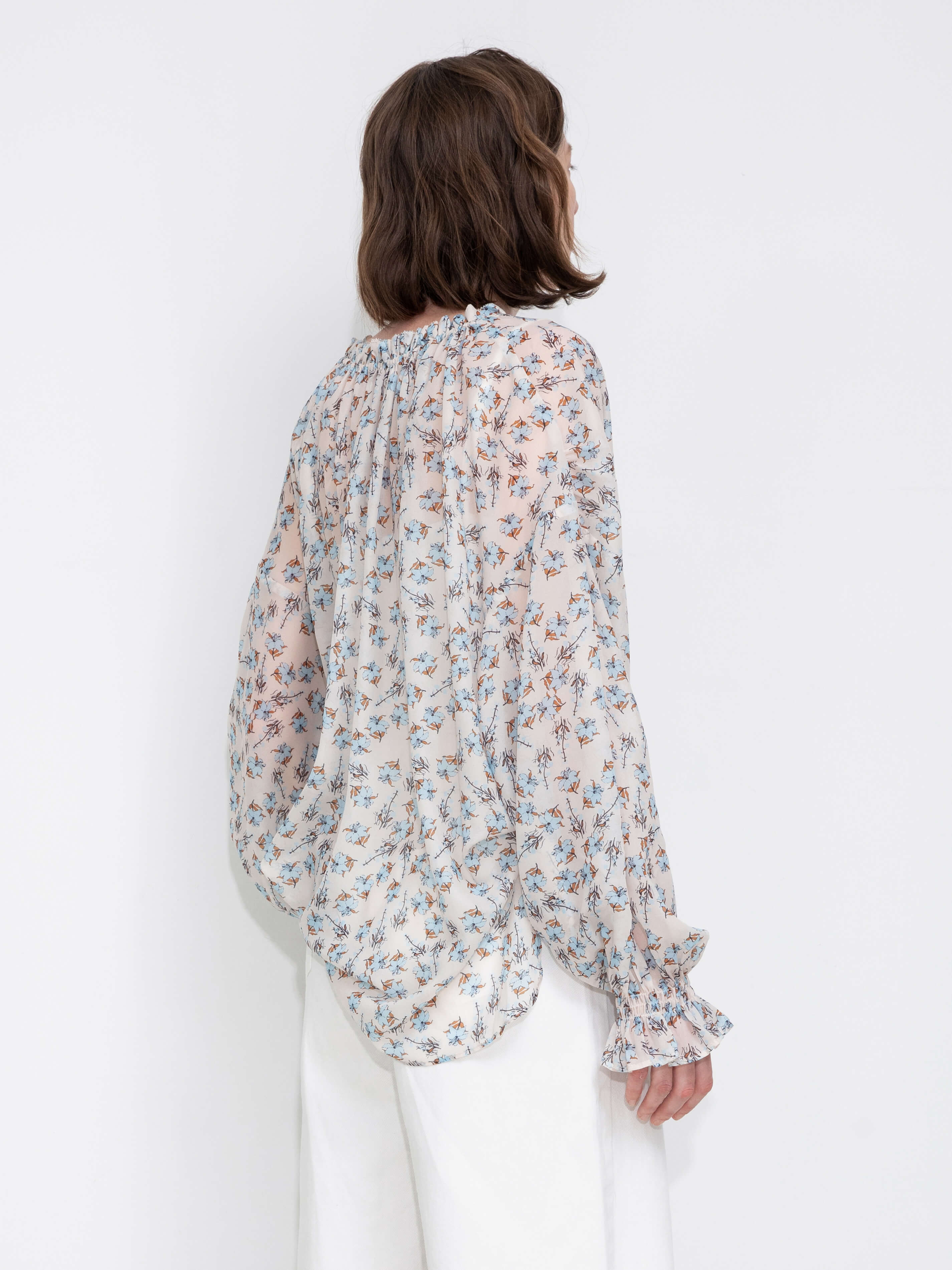 V-Neck Flowy Floral Blouse - Image 7