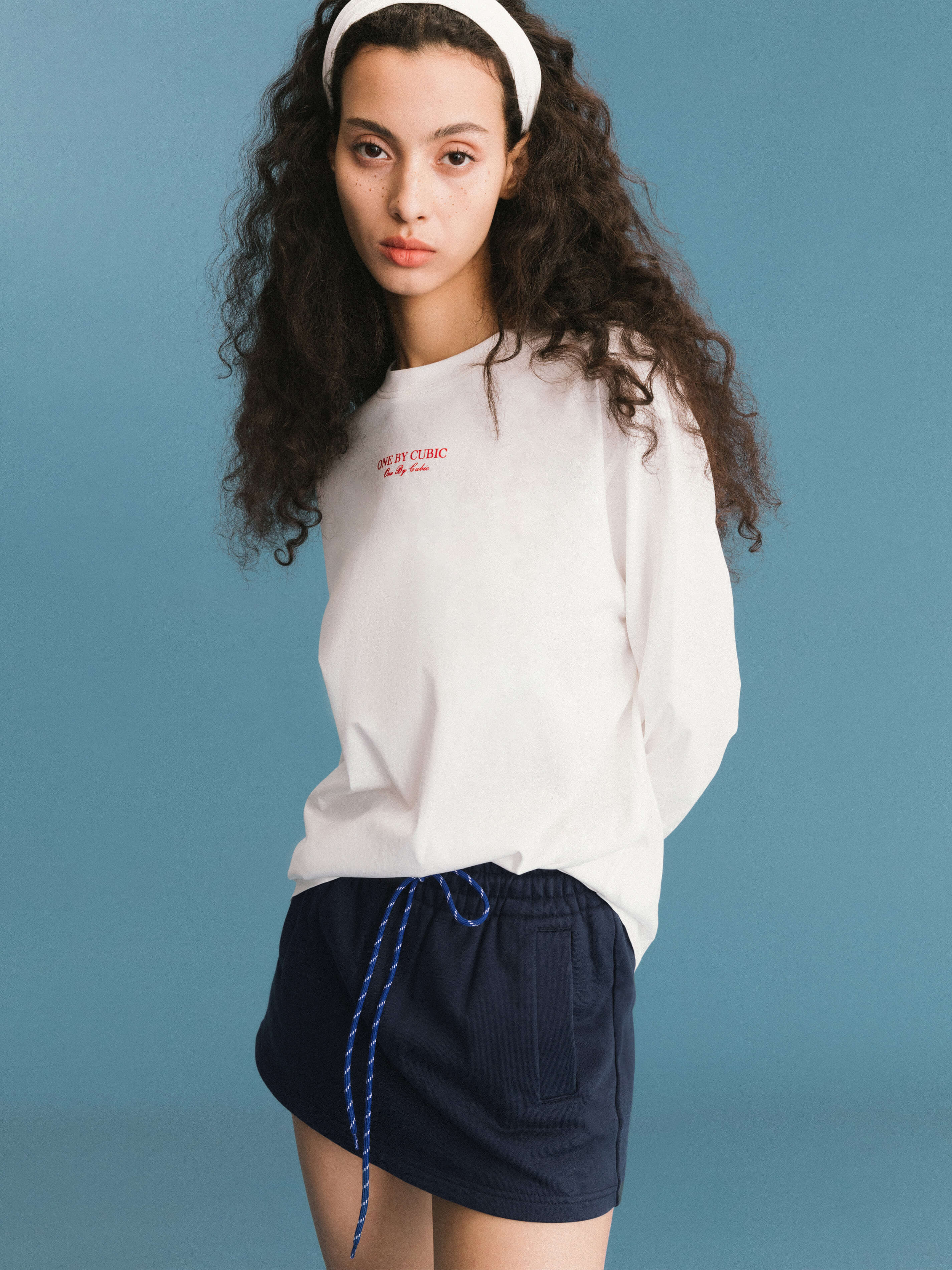 ONE BY CUBIC White Oversized Sweatshirt - Image 4