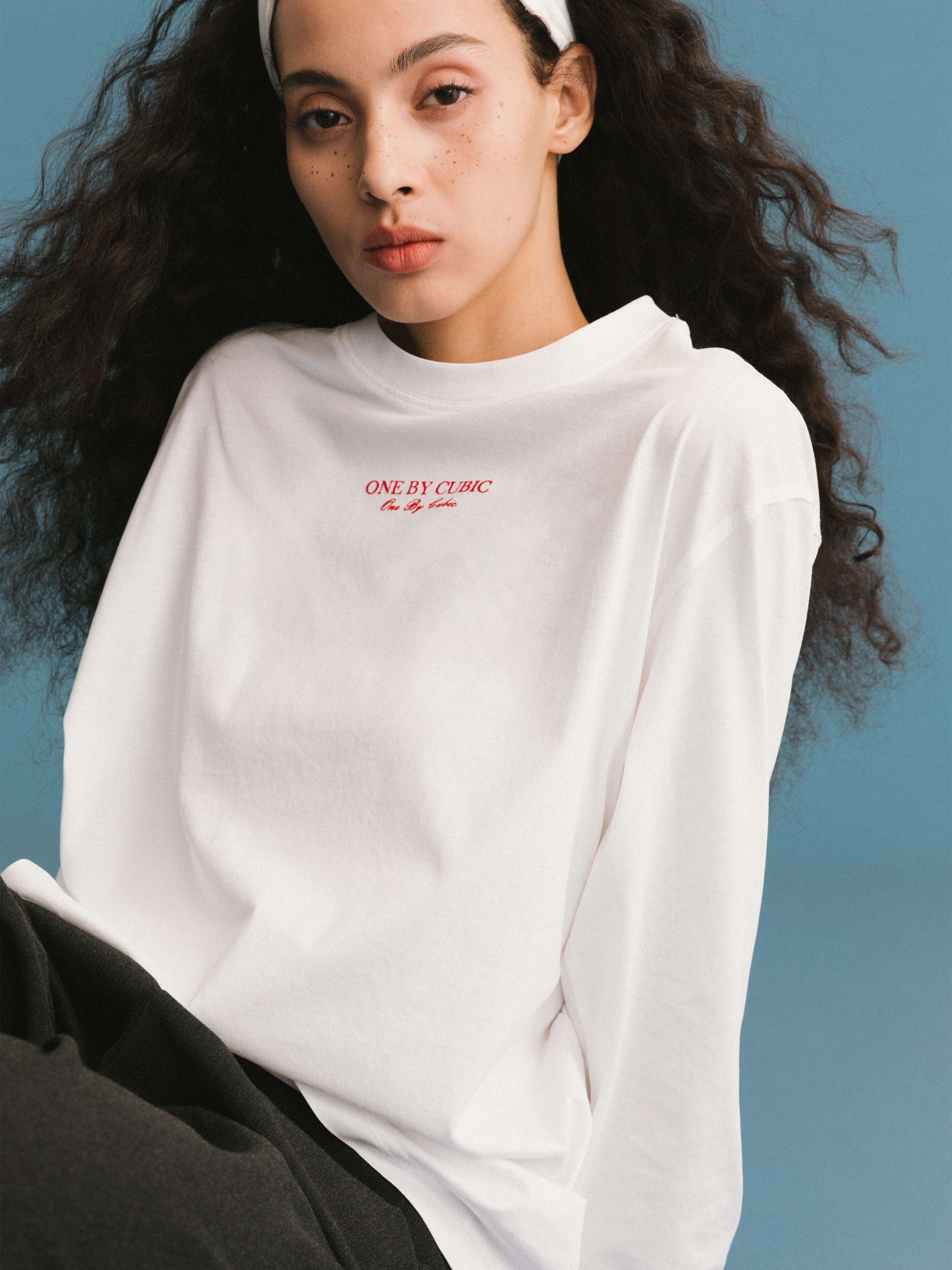 ONE BY CUBIC White Oversized Sweatshirt - Image 5