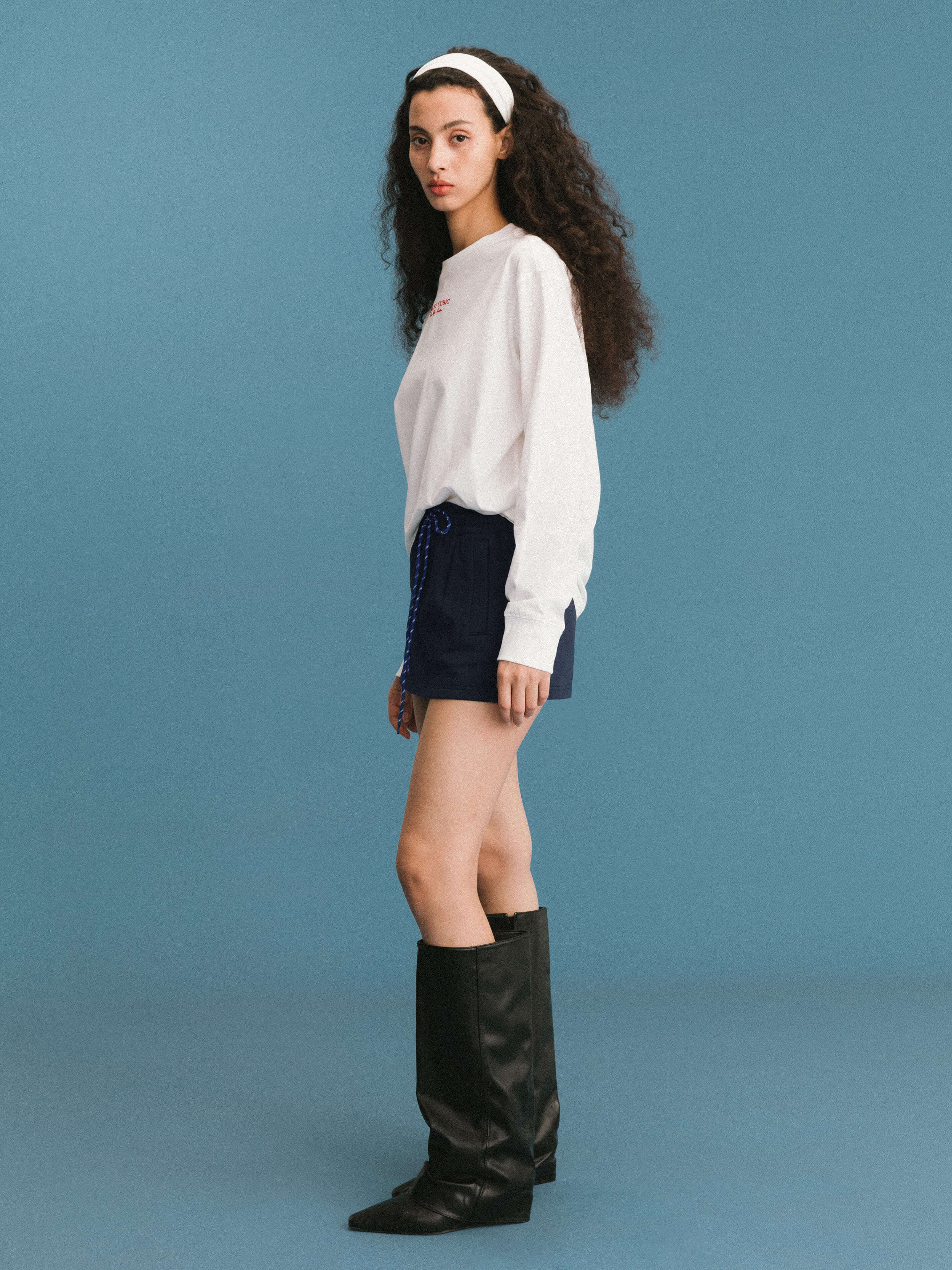 ONE BY CUBIC White Oversized Sweatshirt - Image 6