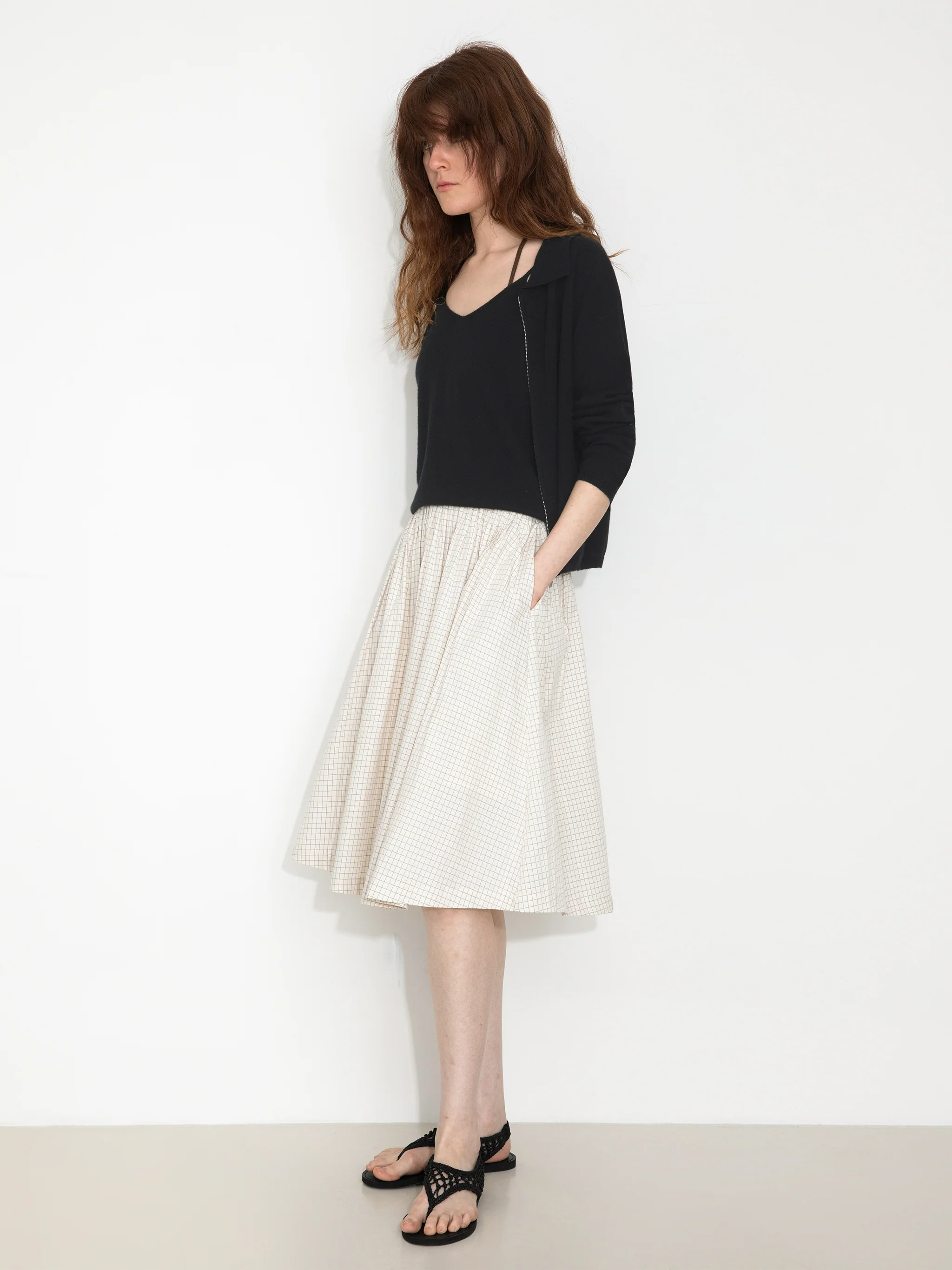 Zip-Up Collared Cropped Knit Cardigan & Vest Set - Image 8