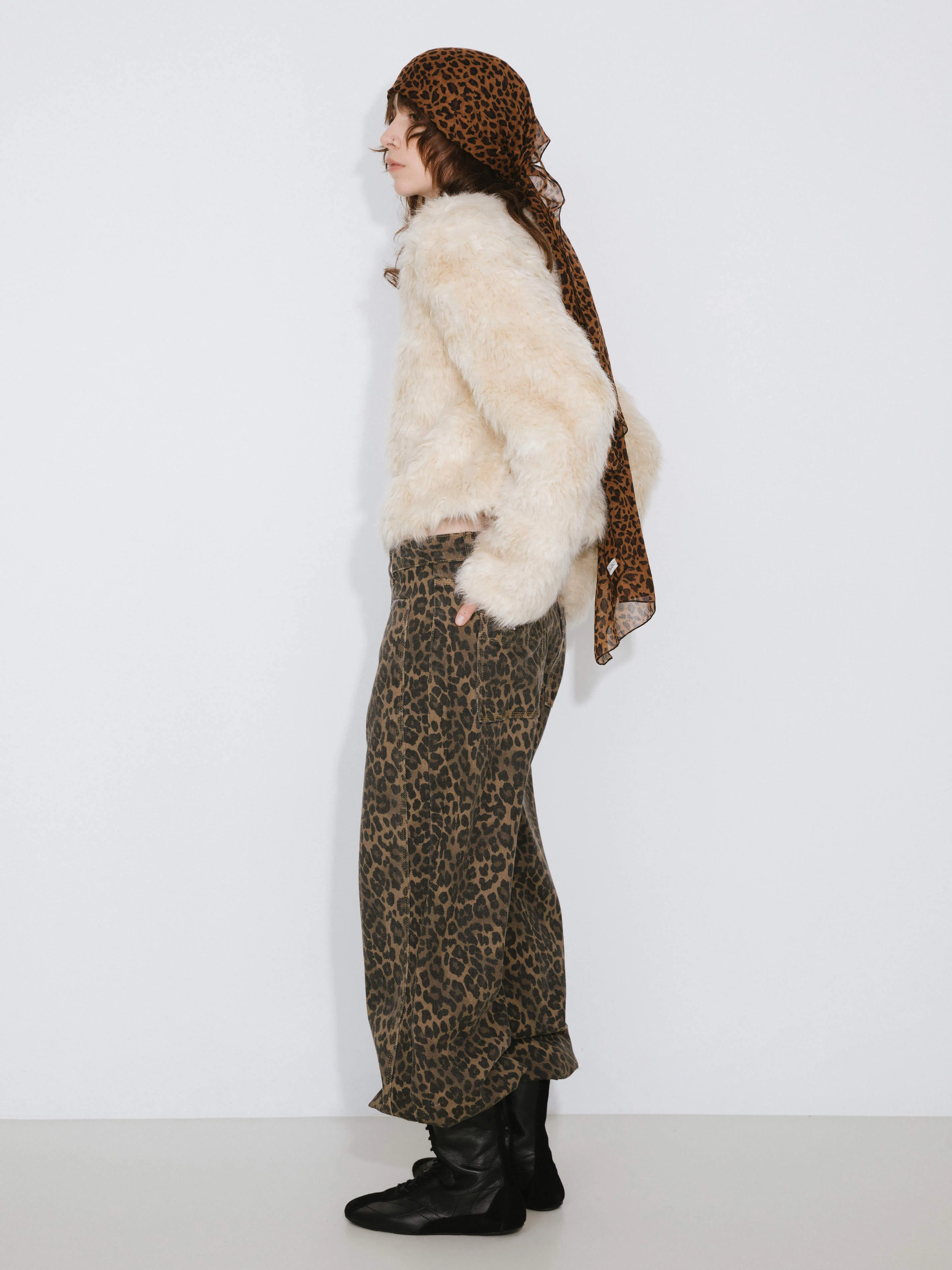 Zip Up Cropped Teddy Coat - Image 3
